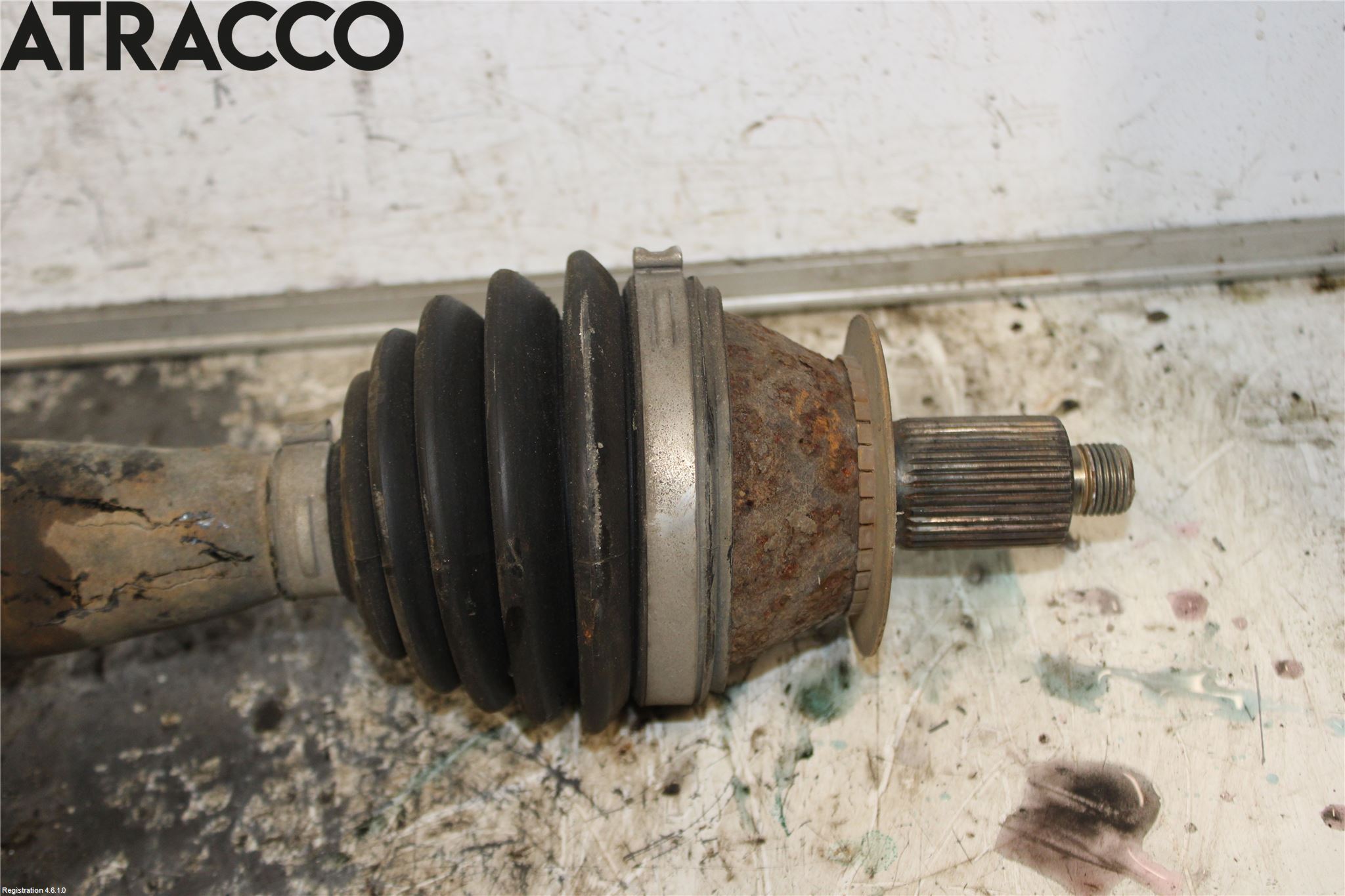 Volkswagen VW POLO 10-17 Drivaksel Foran Kompl Høyre