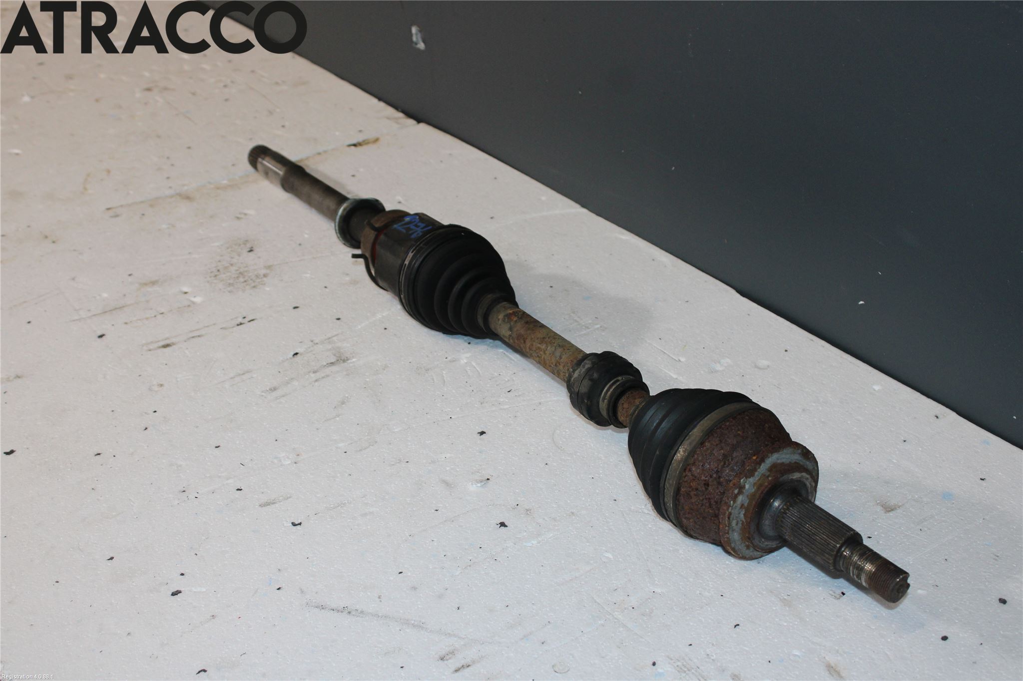 Toyota RAV 4 06-12 Drivaksel Foran Kompl Høyre