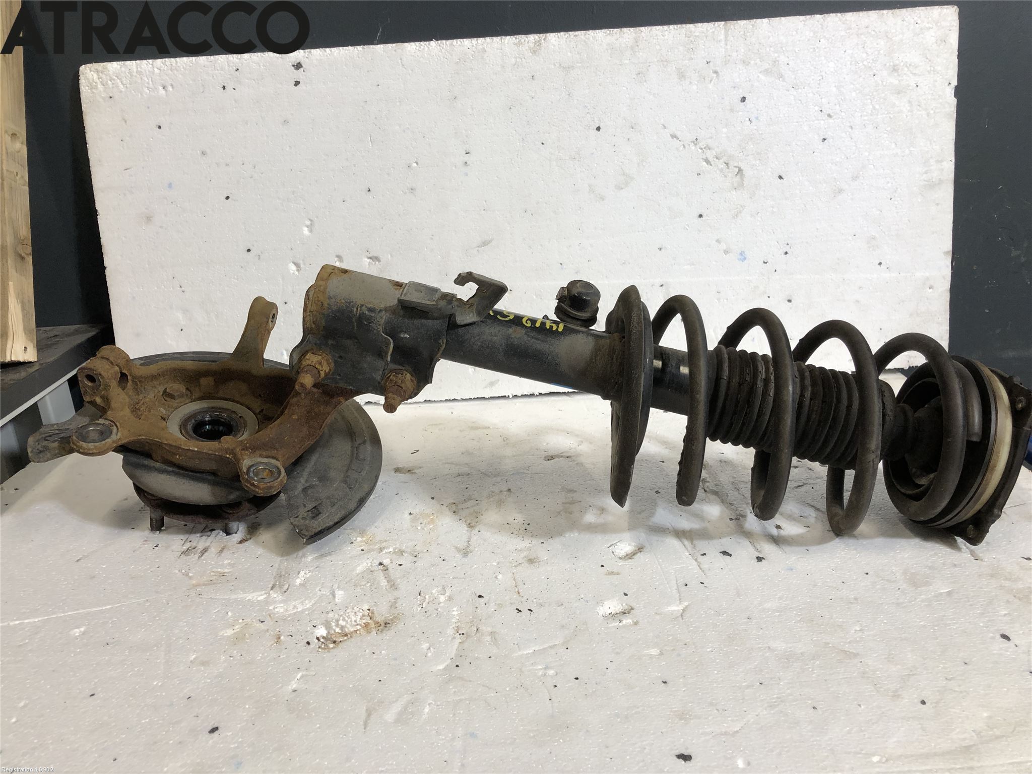 Nissan LEAF 18- Fjærbein Foran Venstre