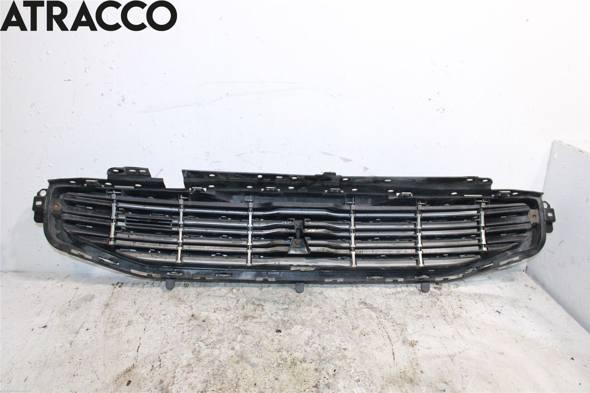 Peugeot 508 11-18 Grilldel Midt