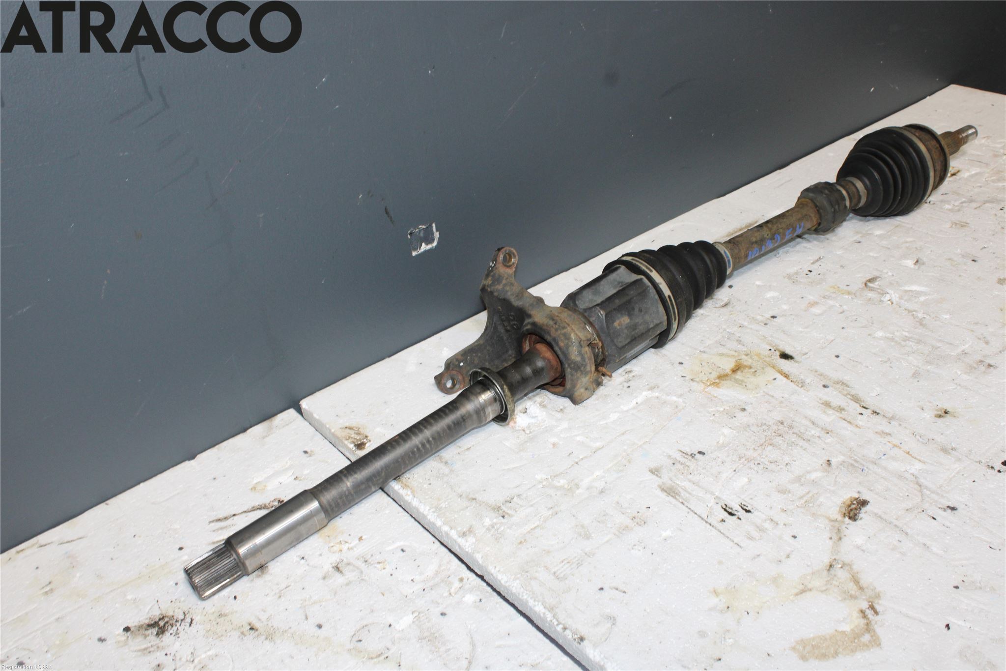 Toyota RAV 4 06-12 Drivaksel Foran Kompl Høyre