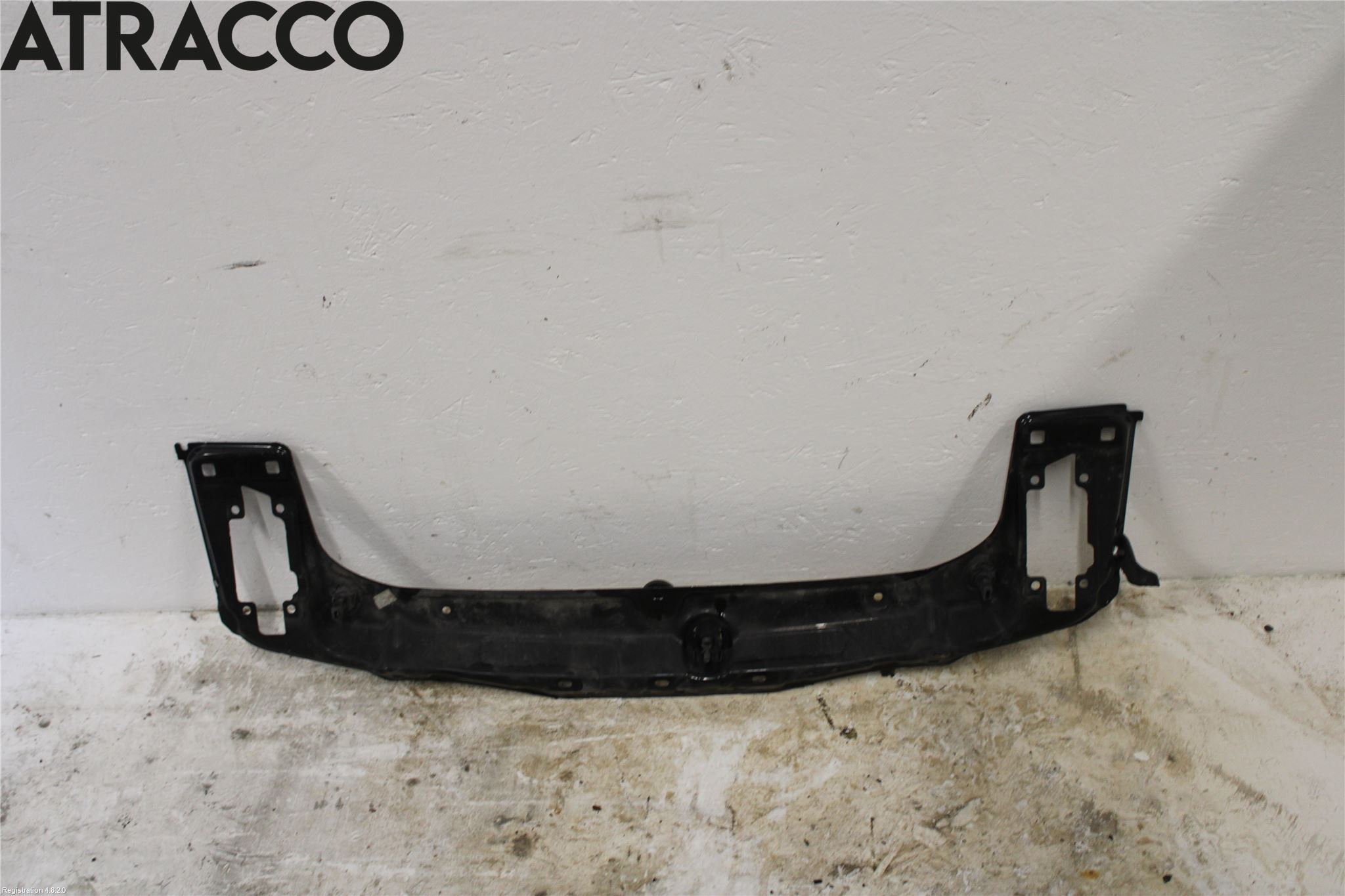 BMW 3 F30/F31/F80 12-19 Panserlåsplate-Bjelke