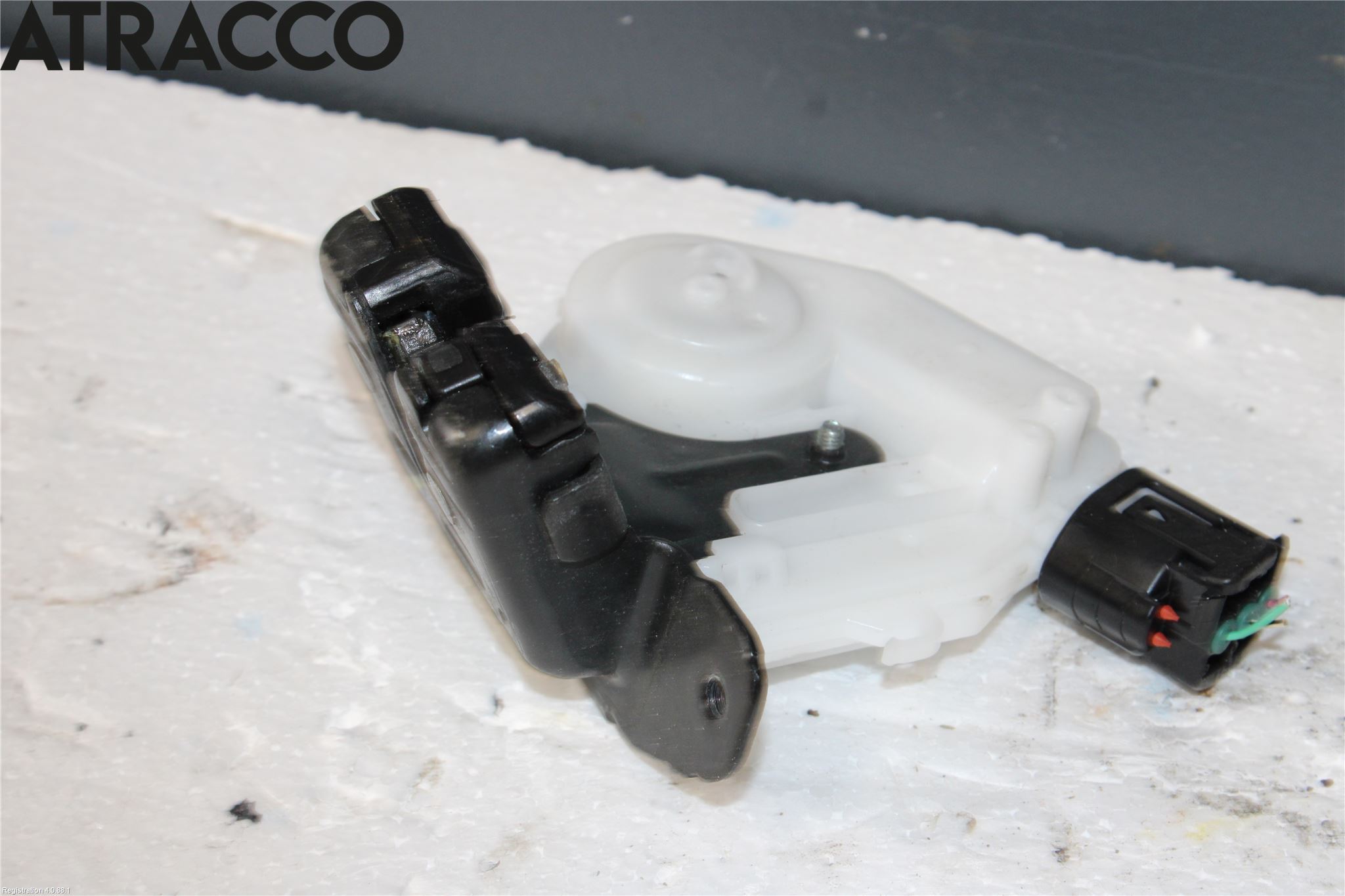 Toyota AURIS 13-19 Bakluke-Lokk Låsekasse