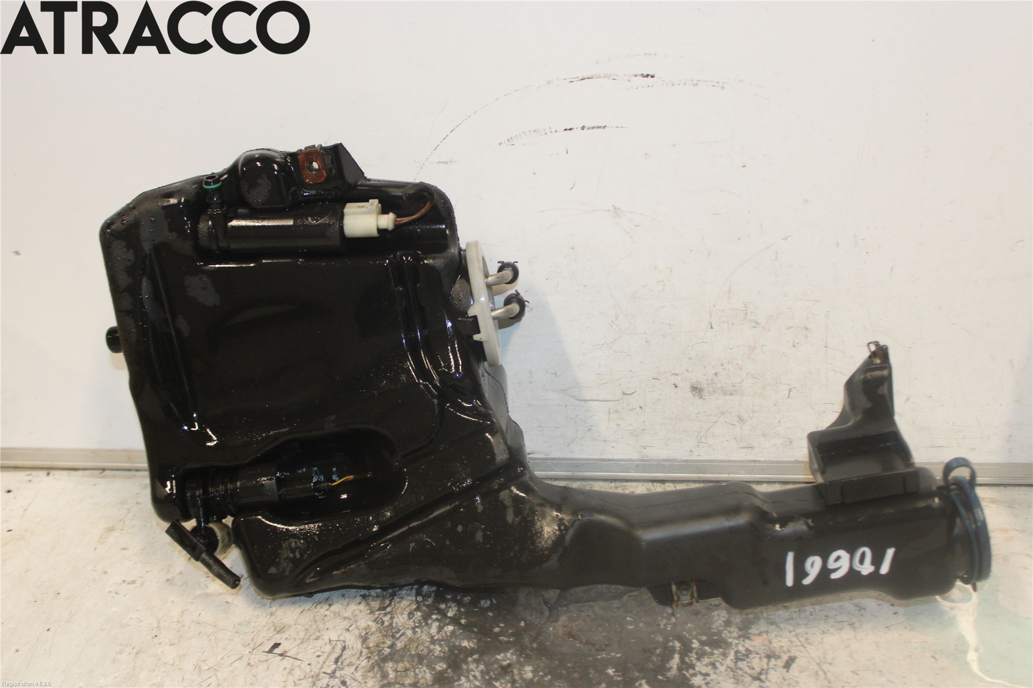 Mercedes-Benz MB E-KLASS (W212) 09-16 Spylerbeholder Frontrute