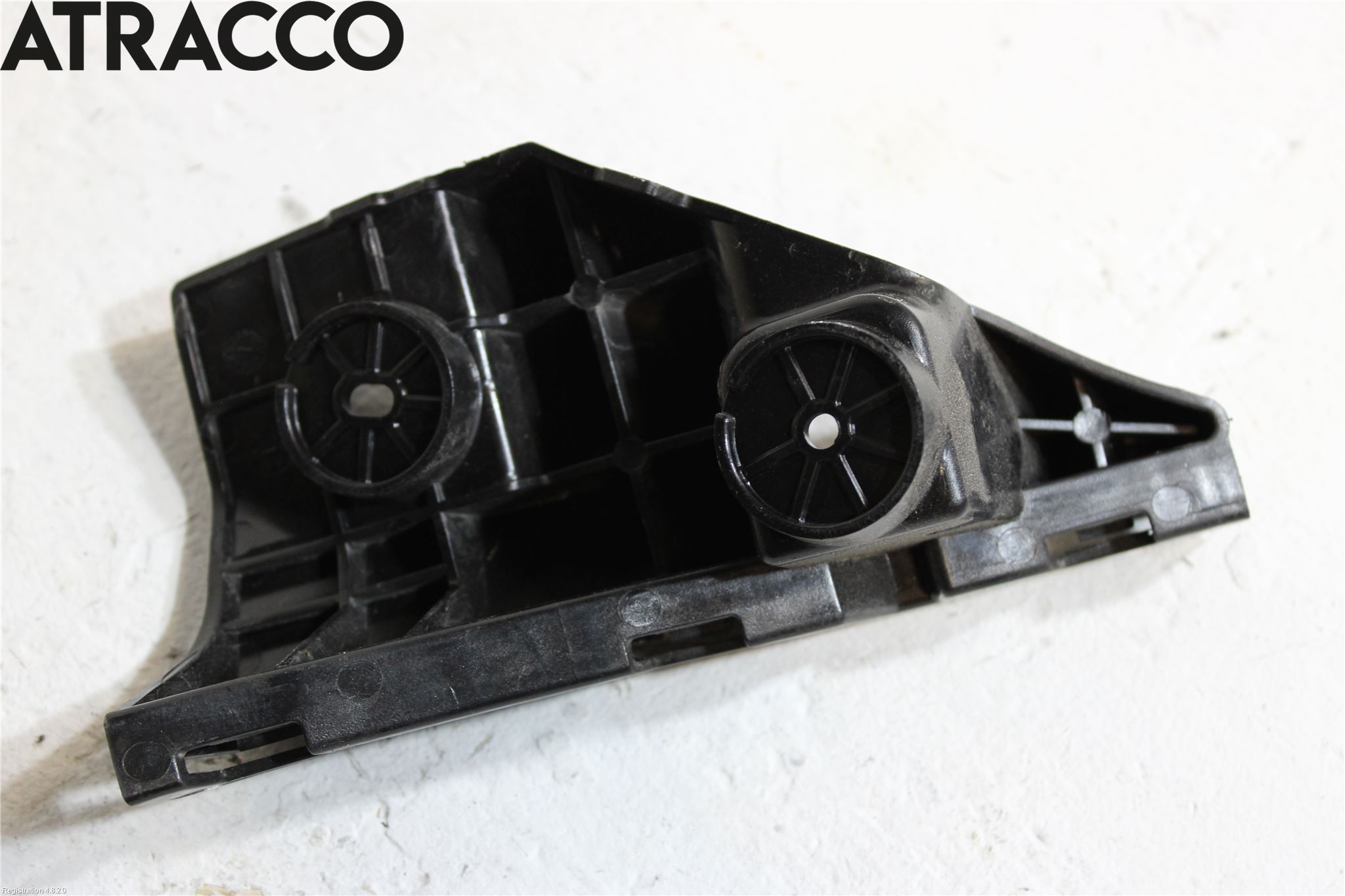 MG 4 23- Støtfangerfeste Bak Venstre