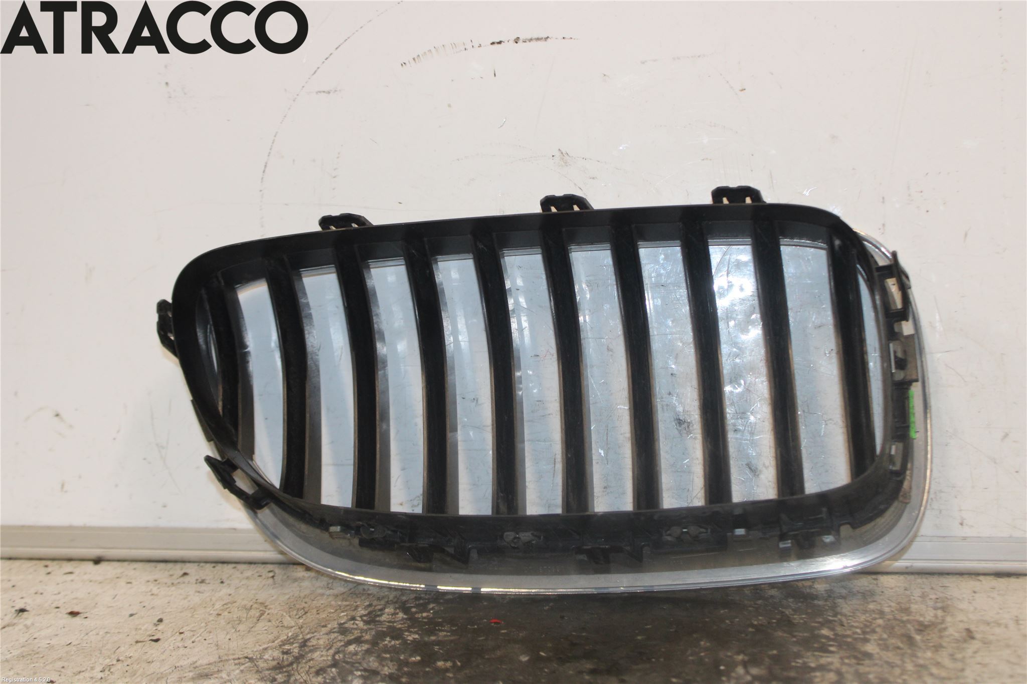 BMW 5 F10/F11/F18 09-17 Grilldel Venstre