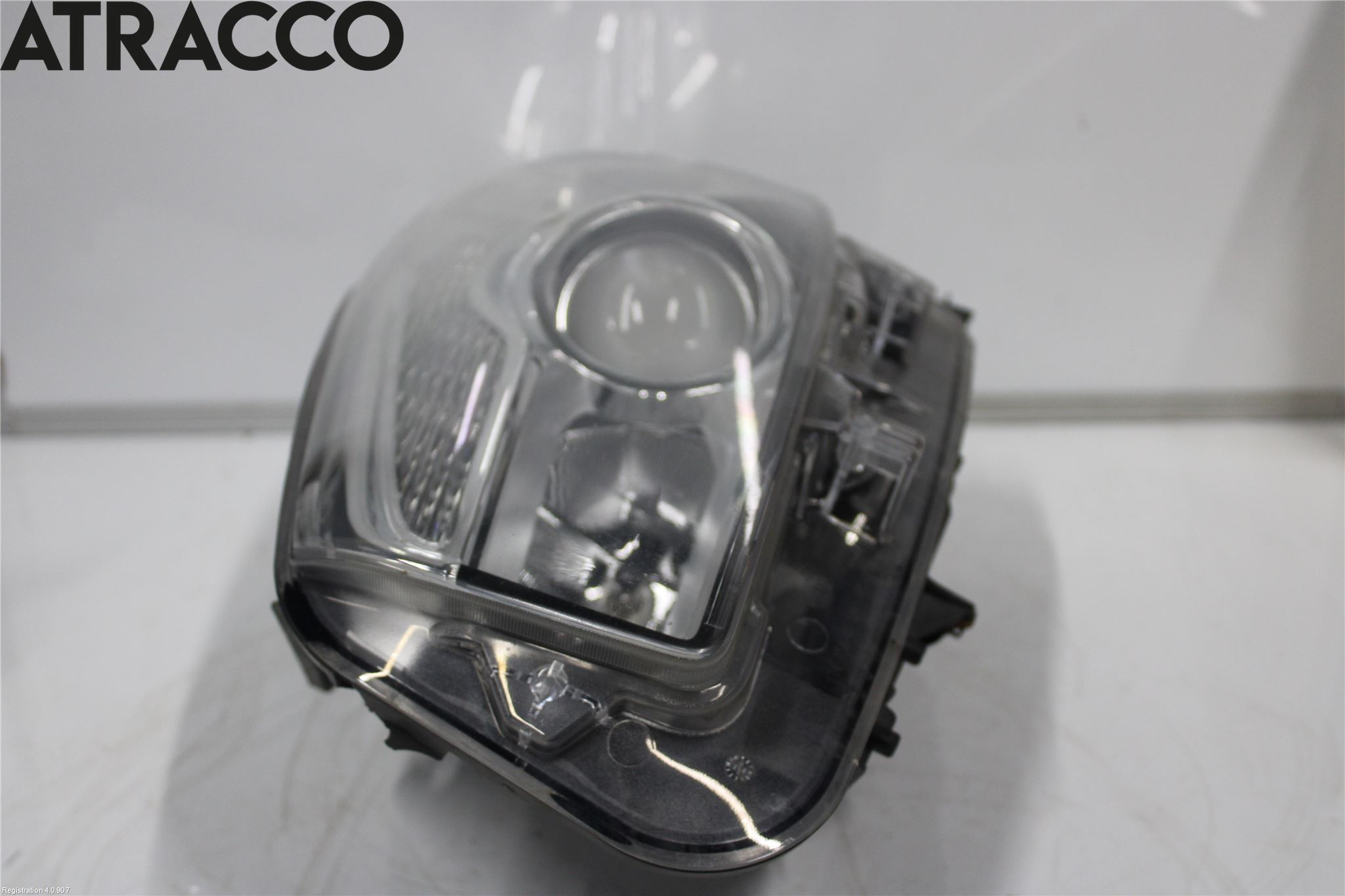 Nissan QASHQAI+2  10-14 Frontlykt Venstre