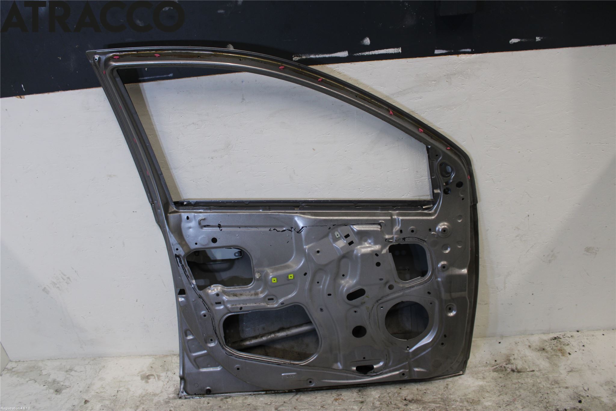 Toyota YARIS P1 03-05 Dør 4D Foran Venstre