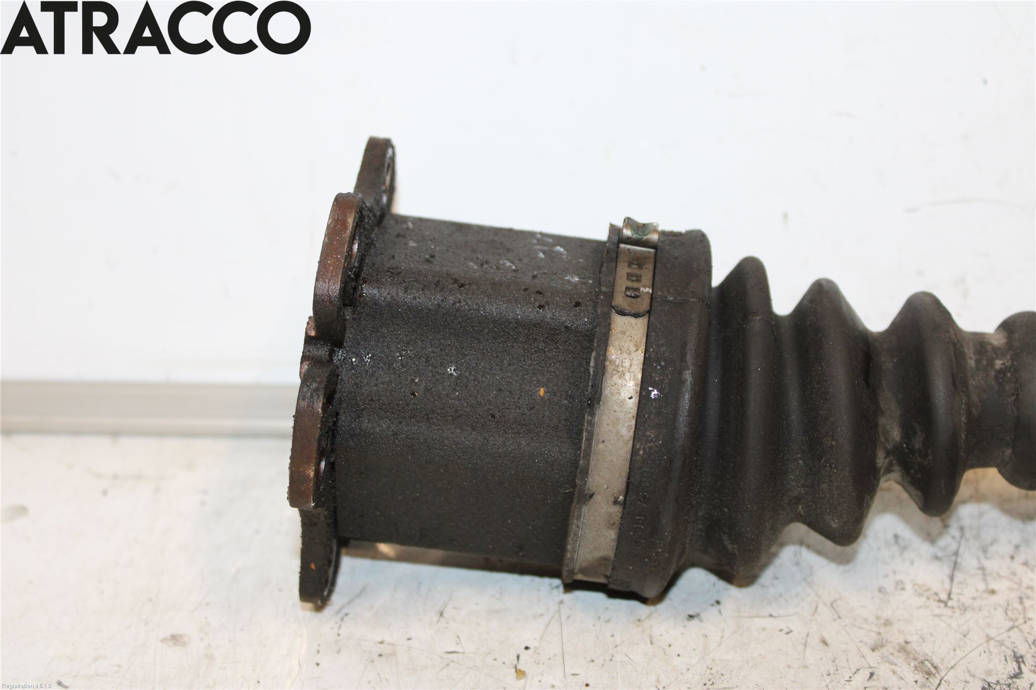 Audi A4/S4 01-05 Drivaksel Foran Kompl Høyre