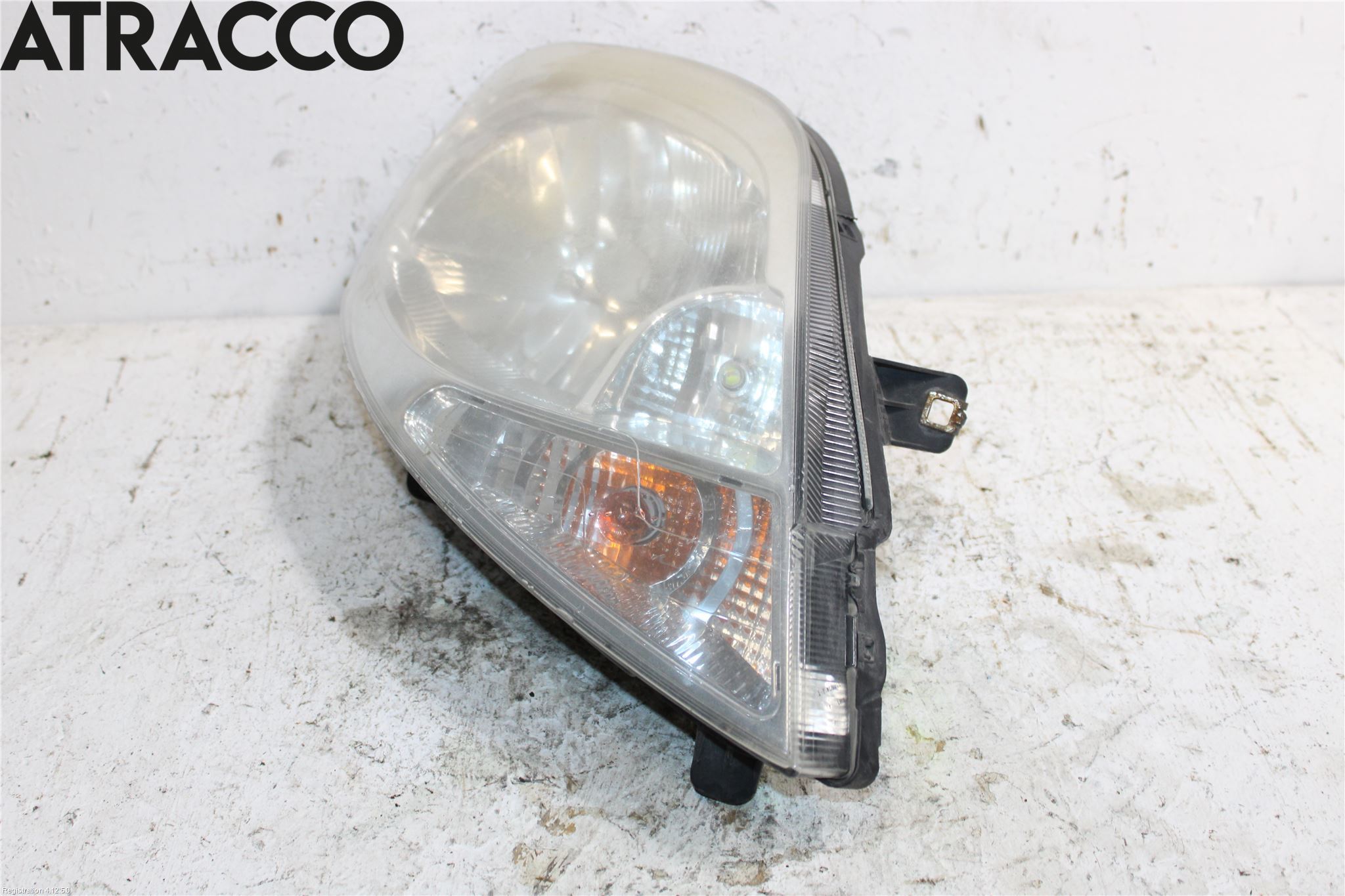 Renault TRAFIC   02-14 Frontlykt Høyre