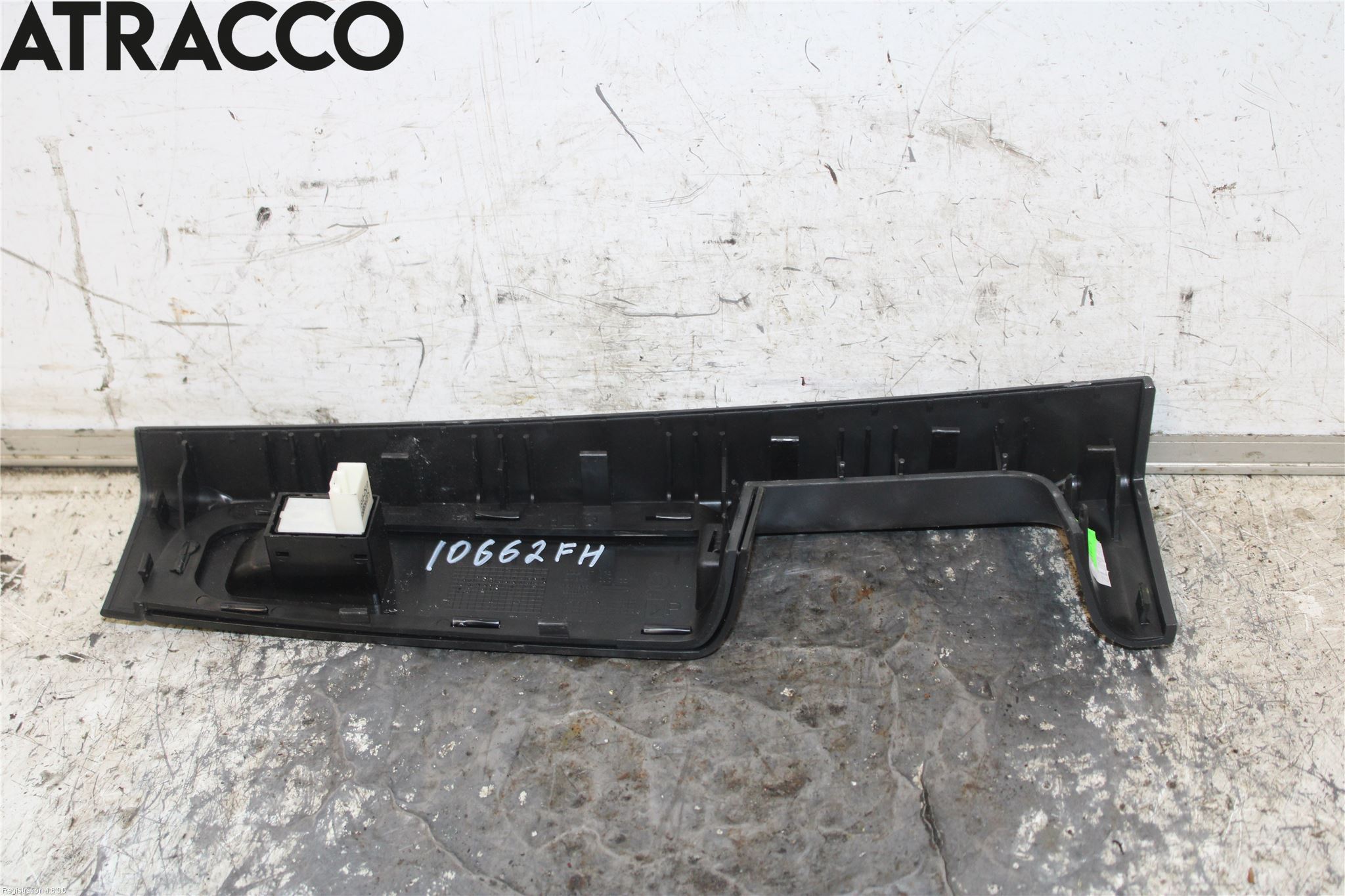 Skoda SUPERB 09-15 Bryter Vindusheis