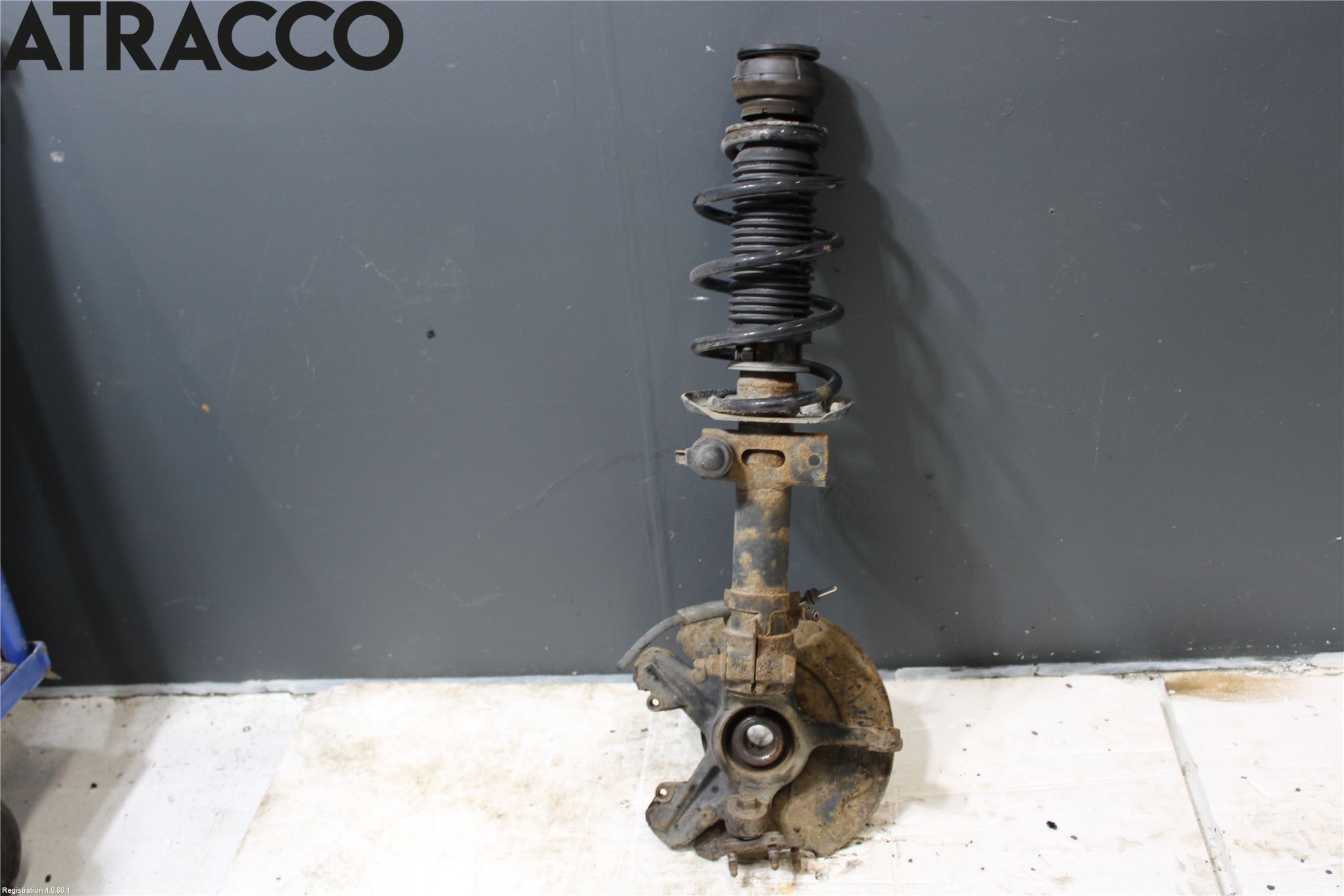 Volkswagen VW POLO 10-17 Fjærbein Foran Høyre