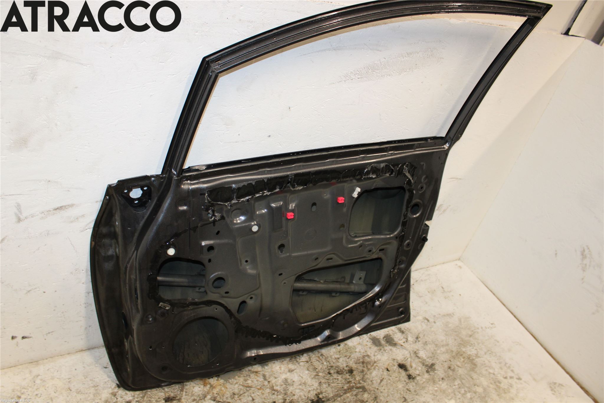 Toyota AURIS 10-12 Dør 4D Foran Høyre