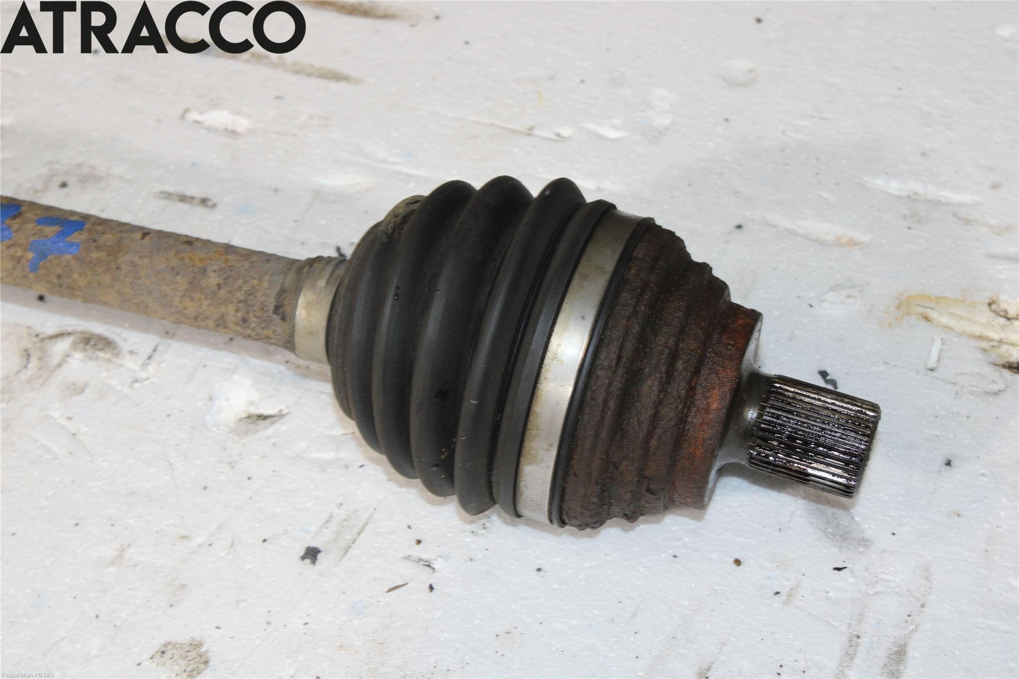 Volkswagen VW GOLF VI 09-13 Drivaksel Foran Kompl Venstre