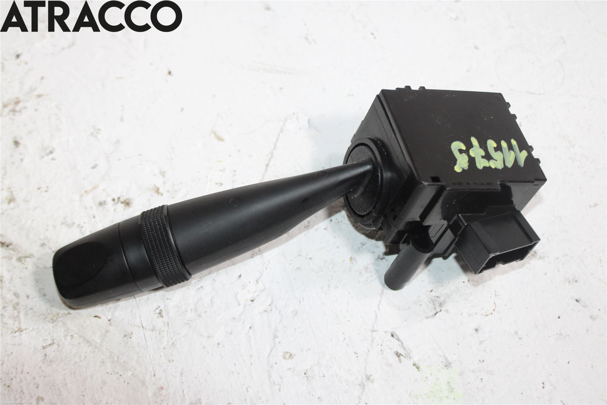 Suzuki SX4 S-CROSS 14-21 Bryter Ratt Visker - Spyler