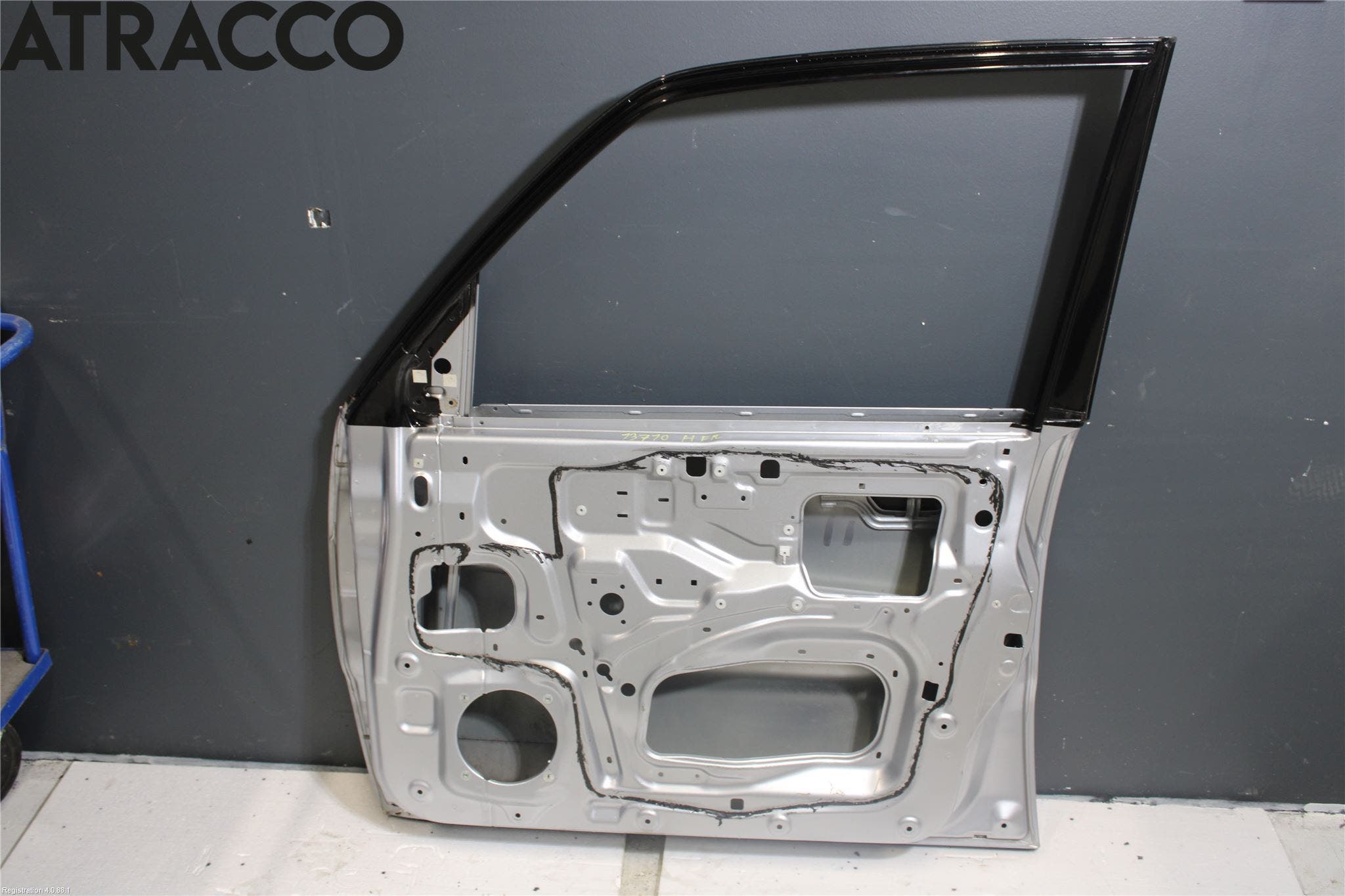 Mitsubishi PAJERO 06-15 Dør 4D Foran Høyre