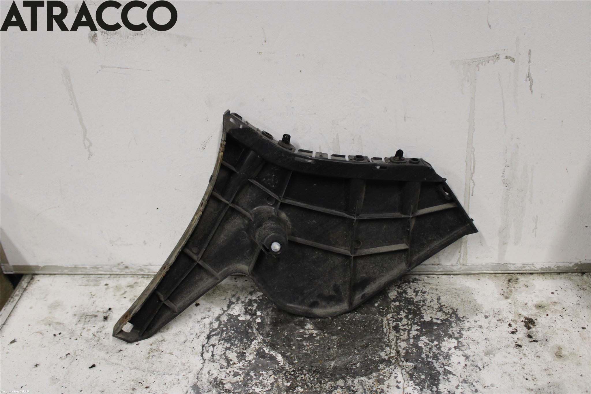 Volvo V60 11-13 Støtfangerfeste Bak Høyre