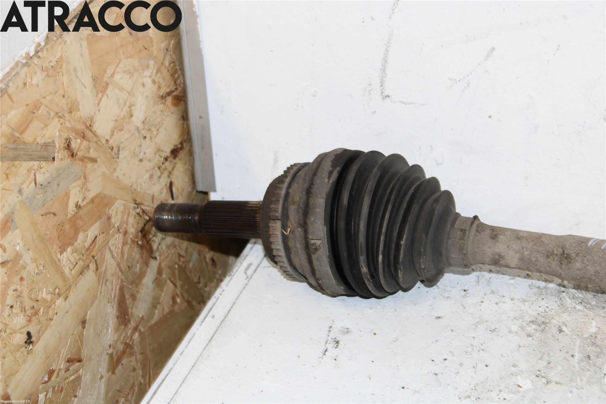 Toyota RAV 4 00-06 Drivaksel Foran Kompl Høyre