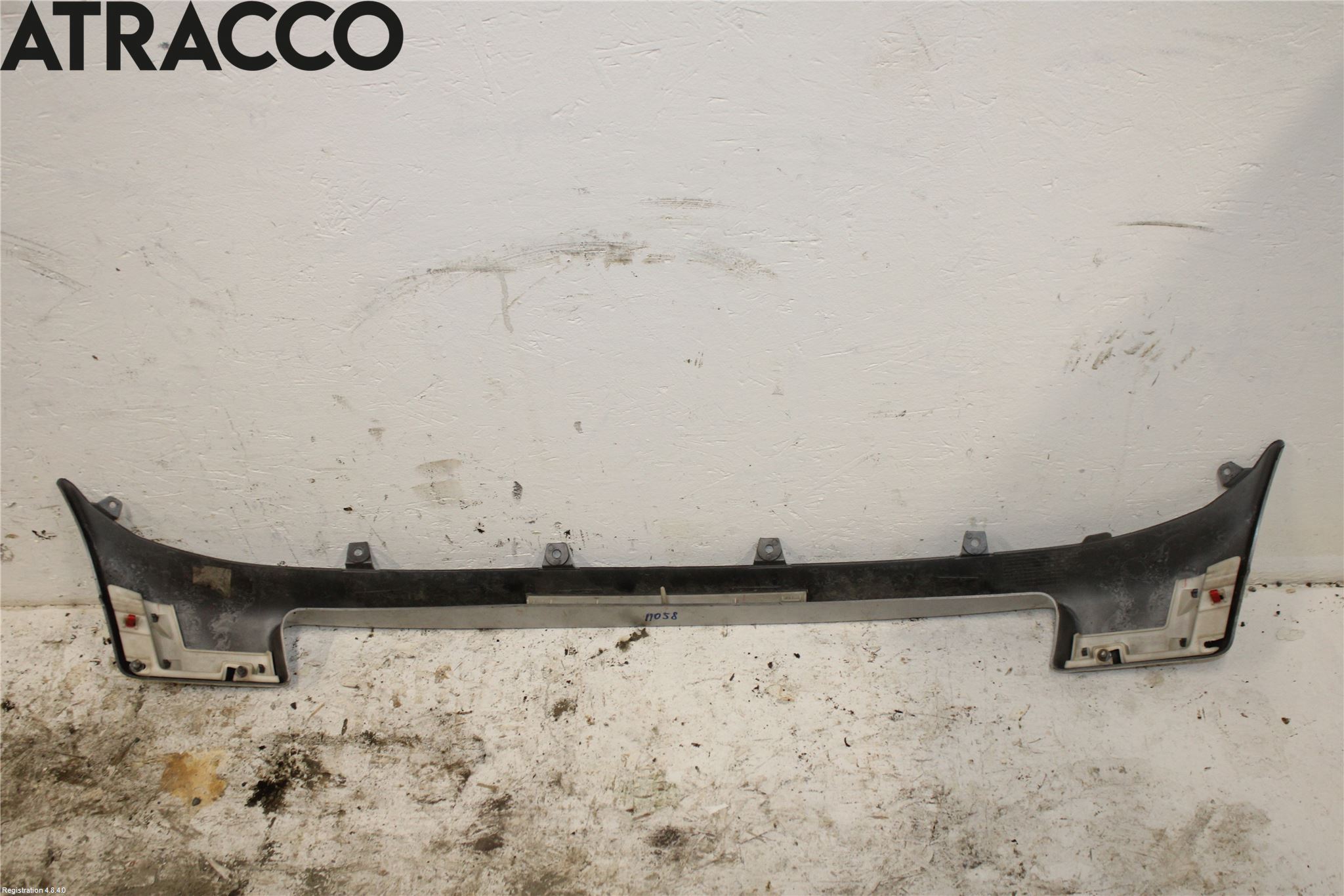 Mitsubishi OUTLANDER 13-21 Støtfanger Foran Midt Del