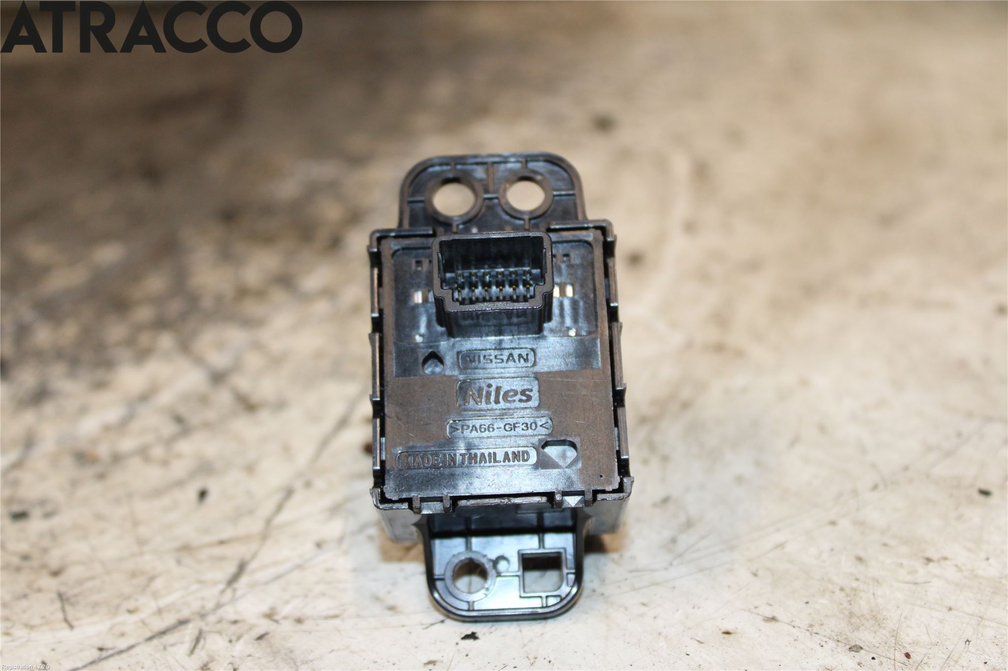 Nissan LEAF 18- Bryter Parkeringsbrems