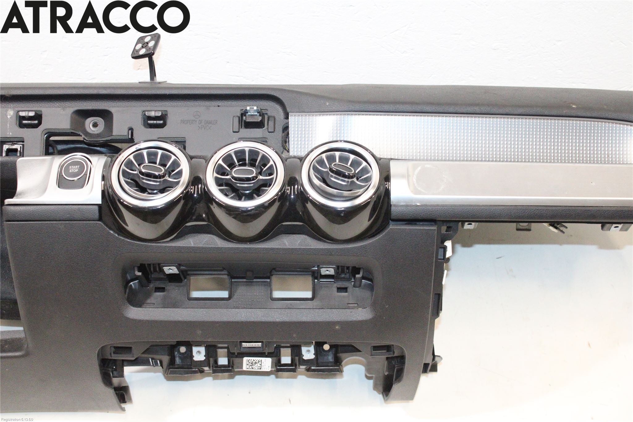 Mercedes-Benz MB EQB (X243) 22- Dashbord