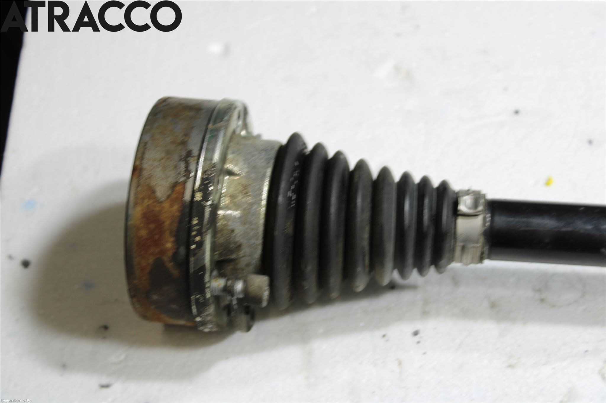 Volkswagen VW POLO 10-17 Drivaksel Foran Kompl Venstre