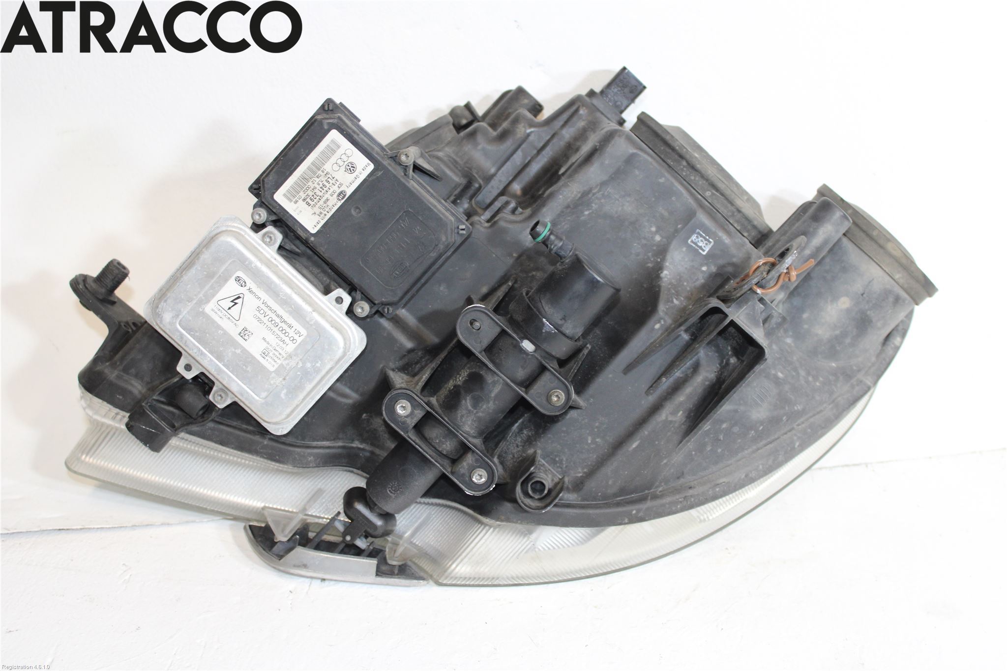 Skoda SUPERB 09-15 Frontlykt Høyre