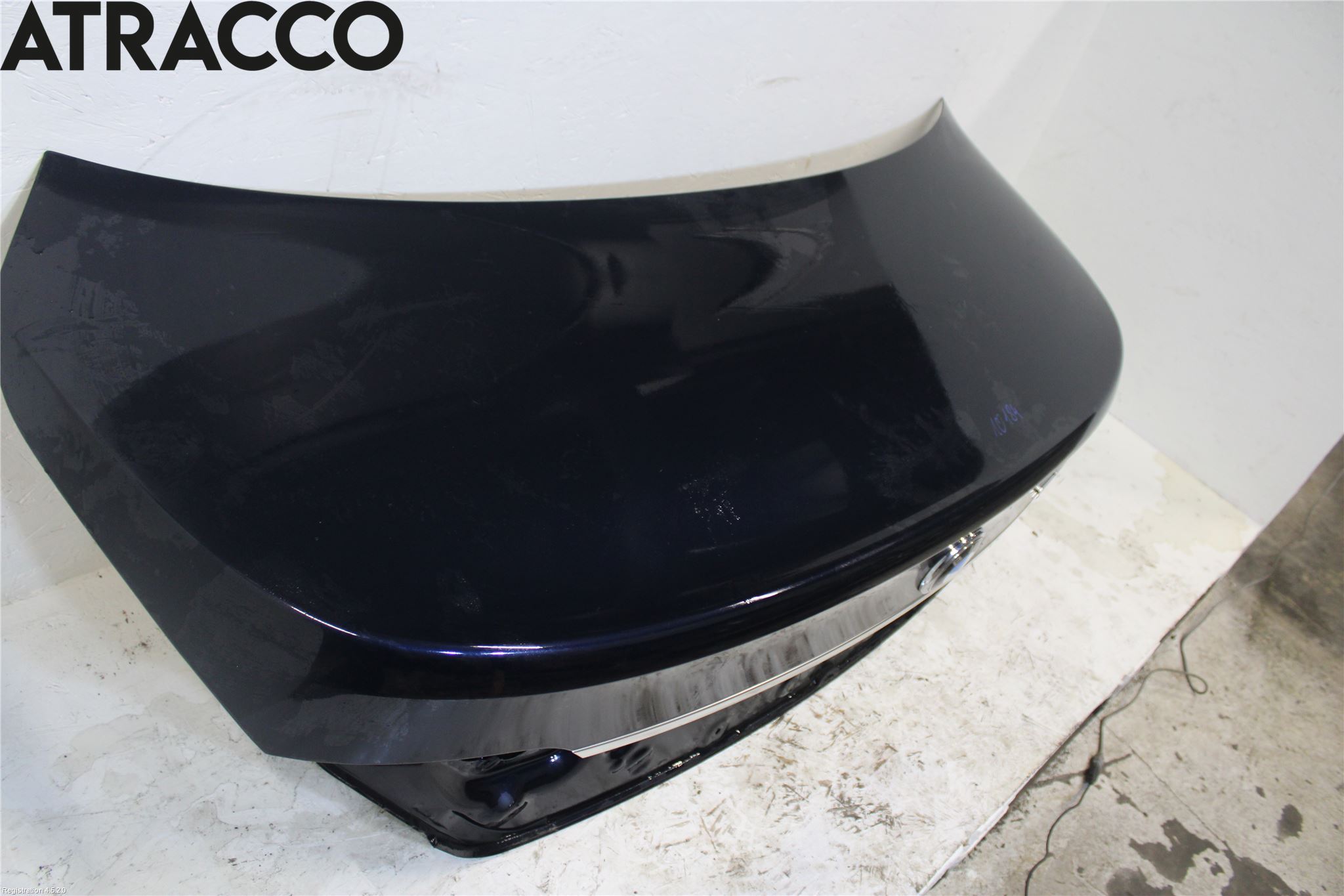 BMW 7 E65/66    00-08 Bakluke Koffertlokk