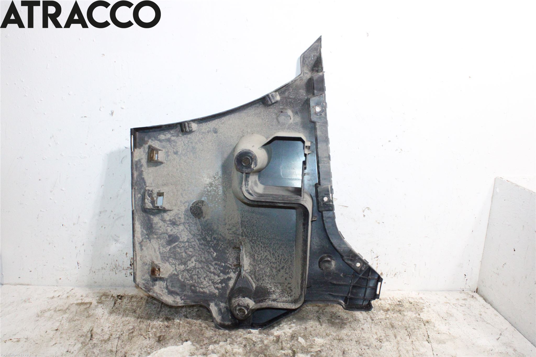 BMW 5 F10/F11/F18 09-17 Støtfanger Bak Feste