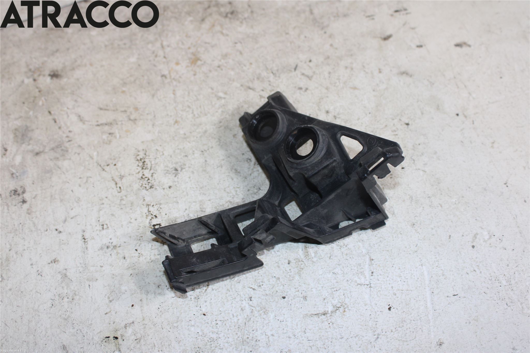 Volkswagen VW GOLF / E-GOLF VII 13-20 Støtfanger Bak Feste