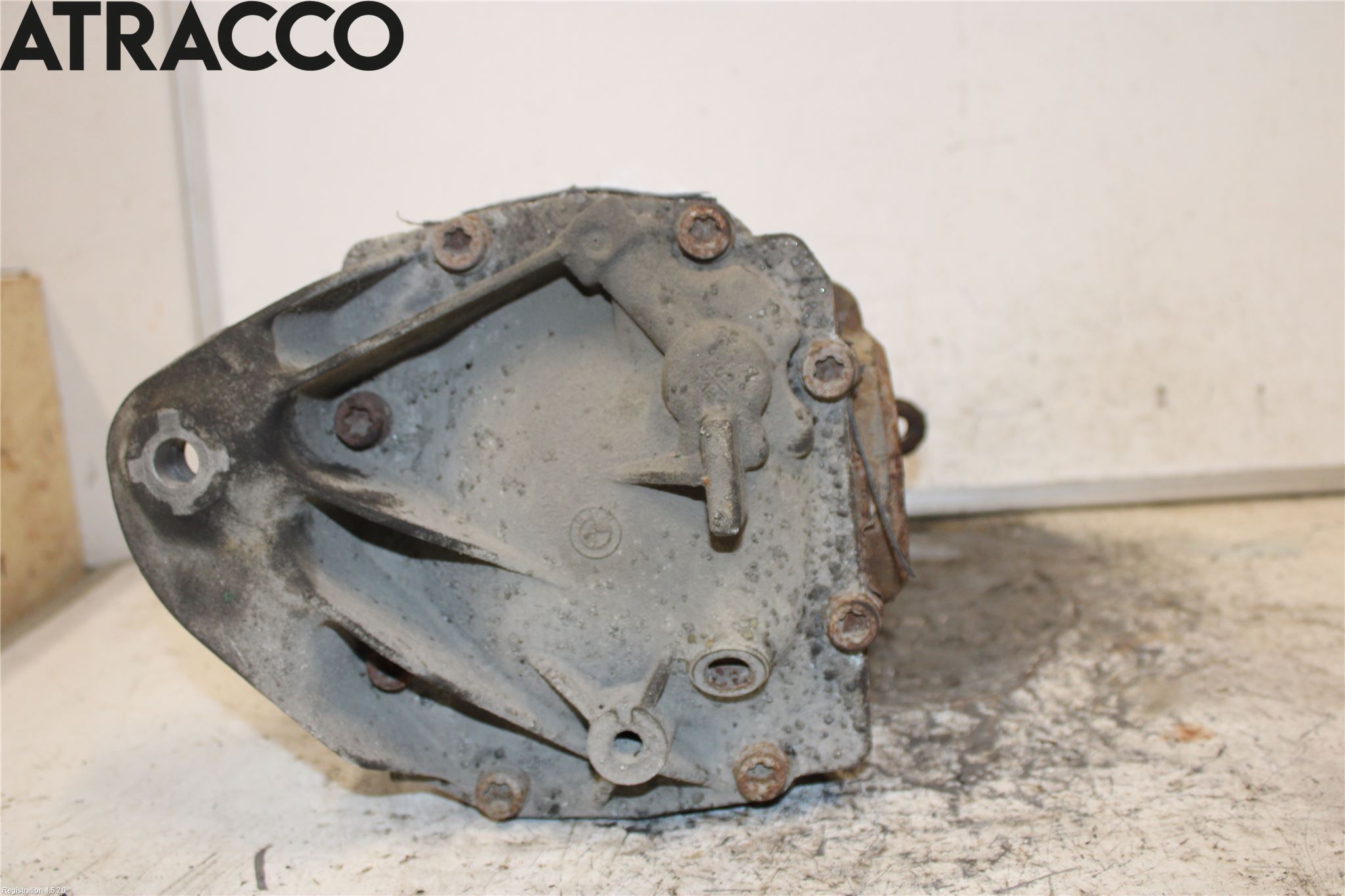 BMW 3 F30/F31/F80 12-19 Bakaksel Kardang Bak -Diff