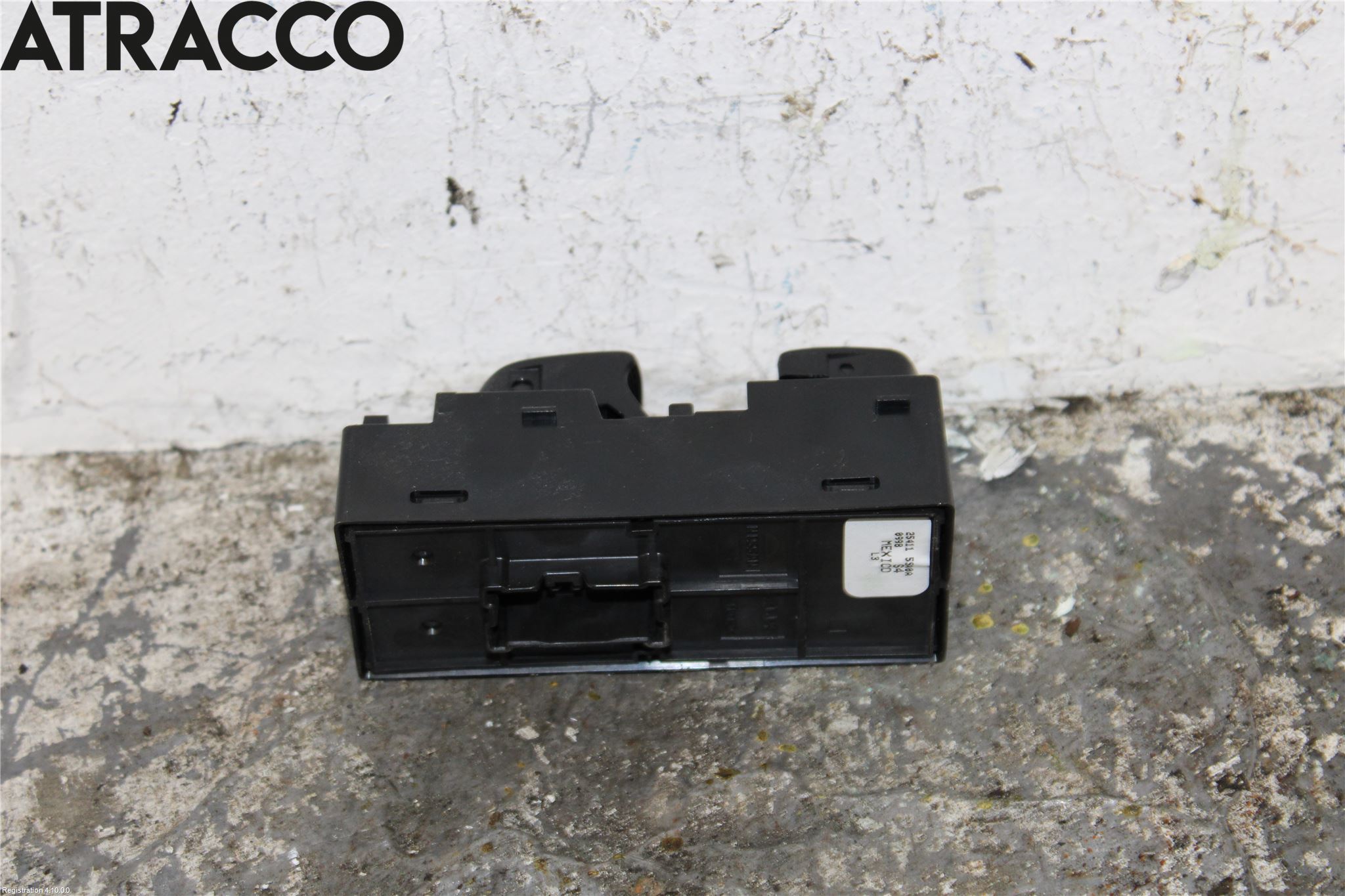 Nissan LEAF 18- Bryter Vindusheis