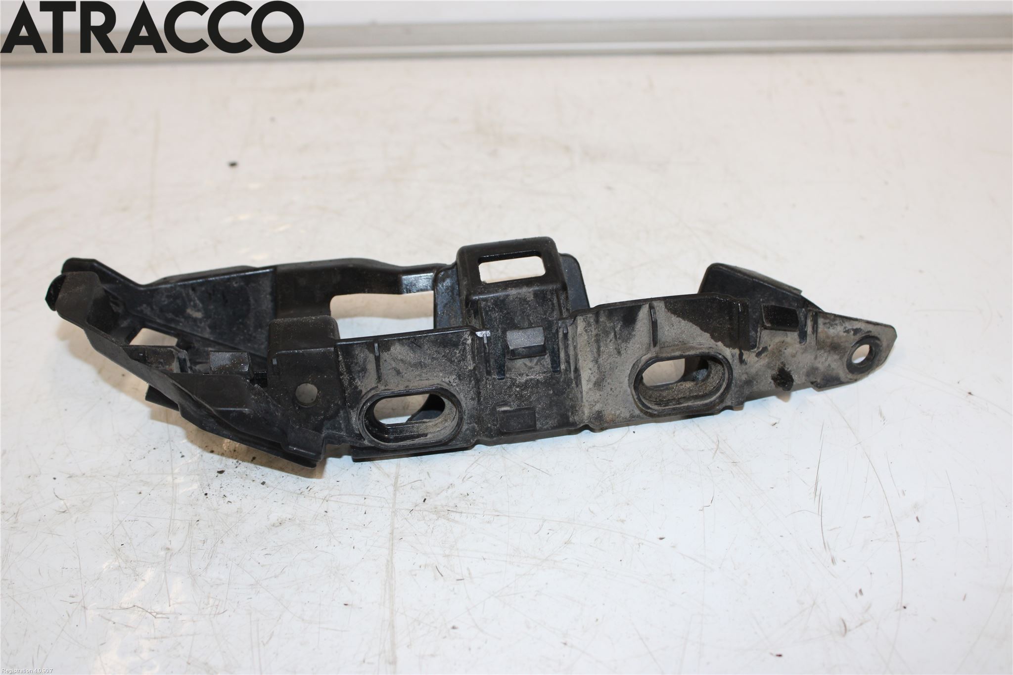 Volkswagen VW GOLF / E-GOLF VII 13-20 Støtfangerfeste Foran Høyre