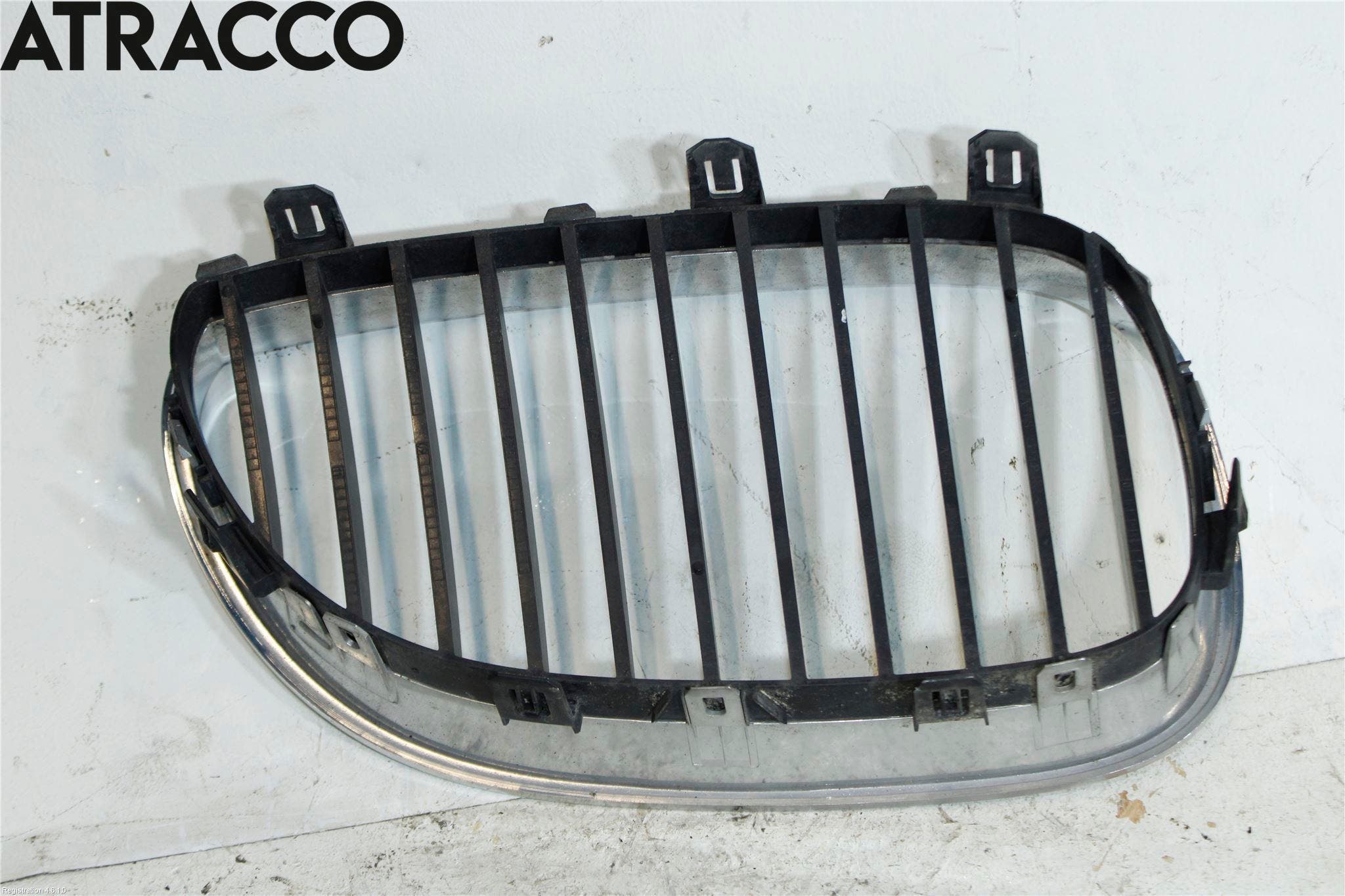 BMW 5 E60/61 Sed/Tou 02-10 Grilldel Venstre