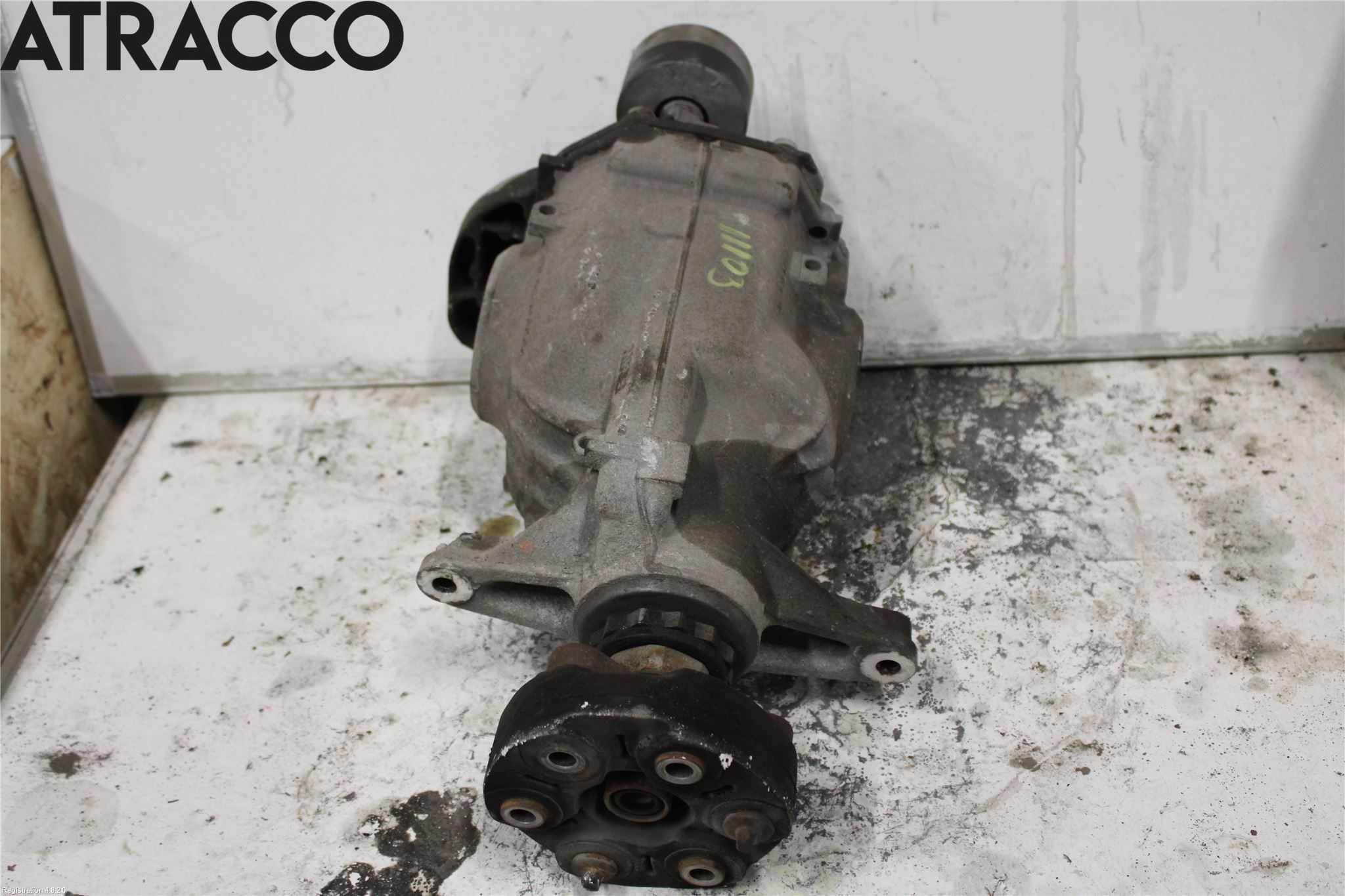 BMW 5 F10/F11/F18 09-17 Bakaksel Kardang Bak -Diff