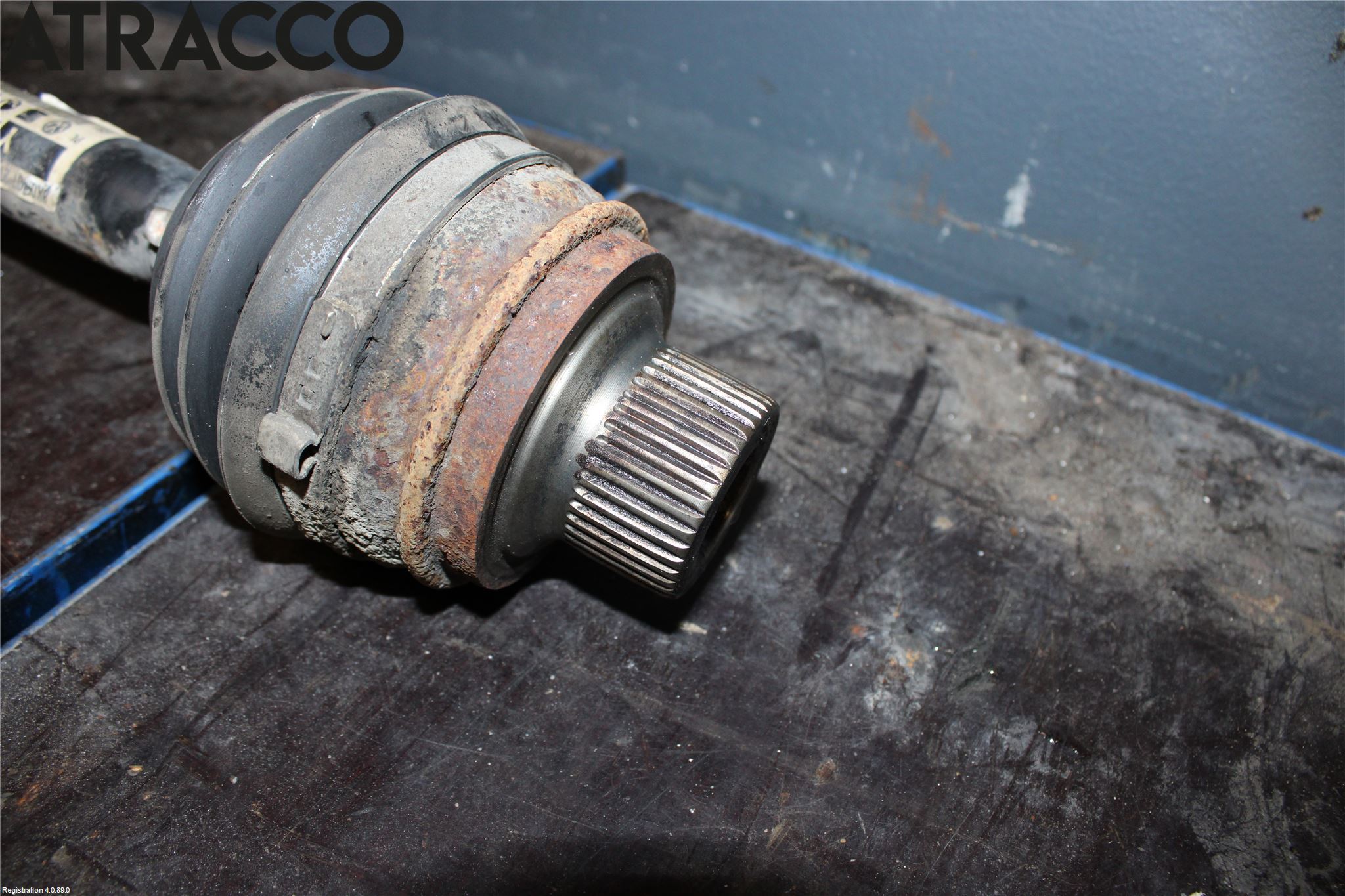 Audi A4 ALLROAD 09-16 Drivaksel Foran Kompl Høyre