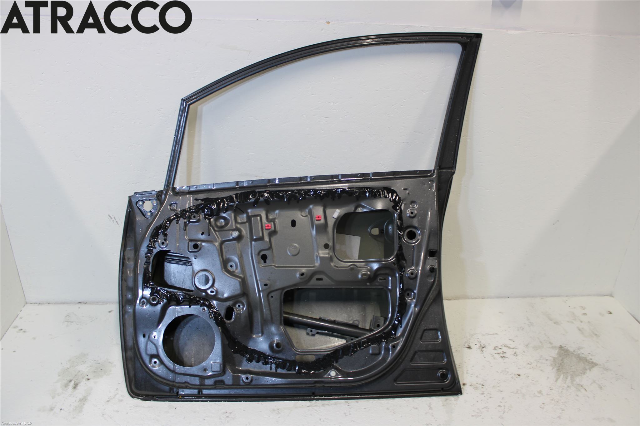 Toyota AURIS 10-12 Dør 4D Foran Høyre