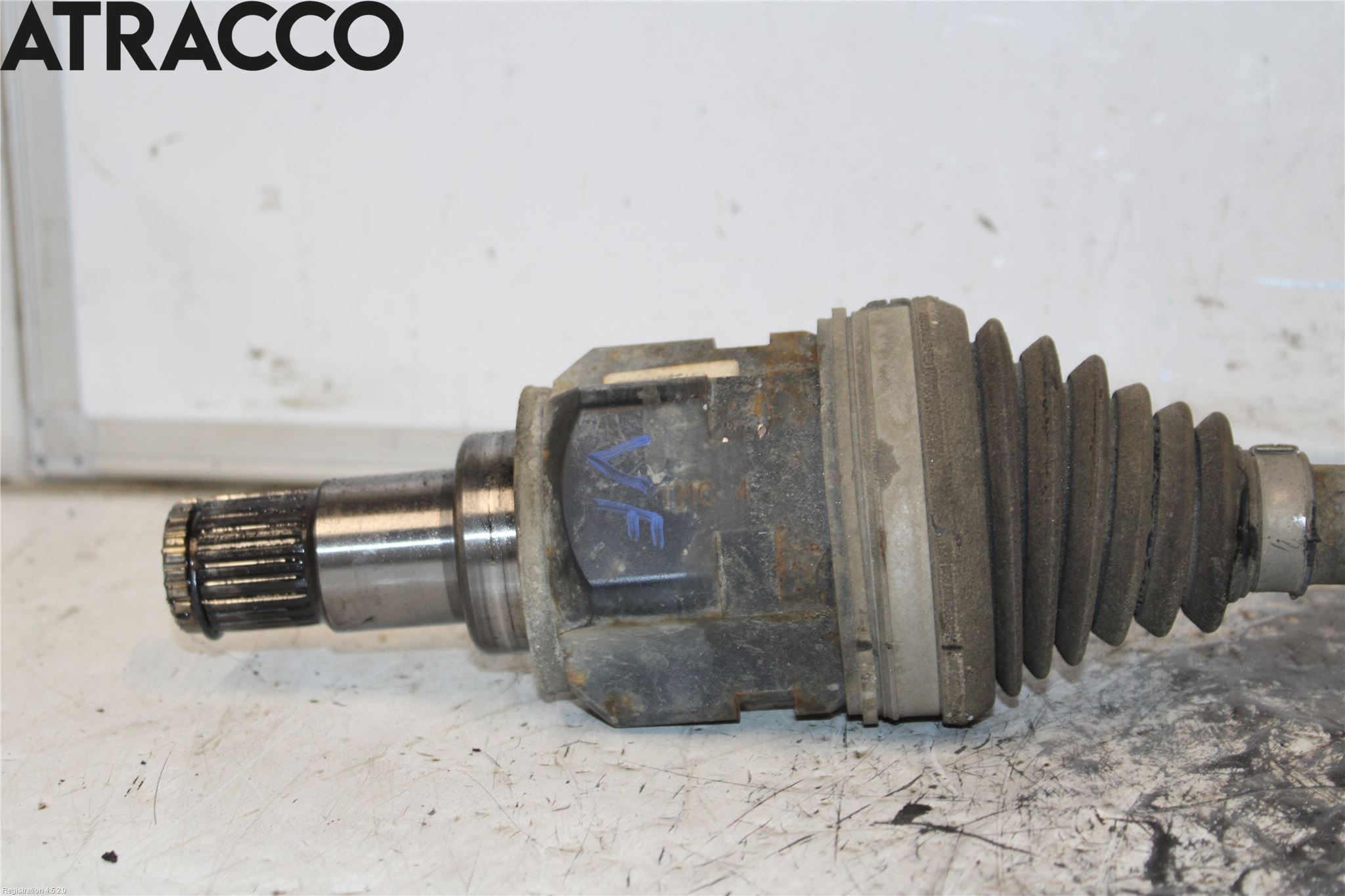 Toyota PRIUS+ ZVW40 12-20 Drivaksel Foran Kompl Venstre