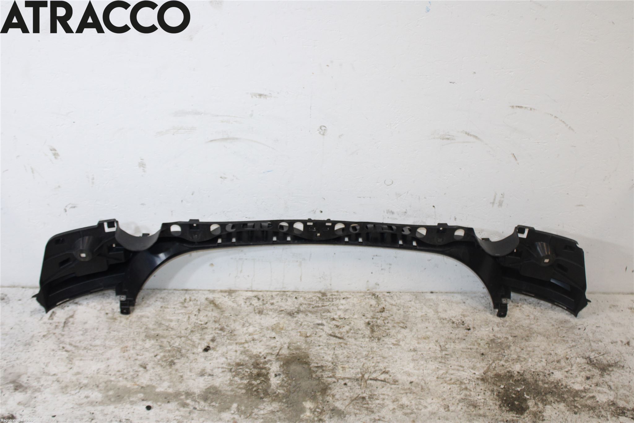 BMW 5 F10/F11/F18 09-17 Støtfanger Bak Midt Del
