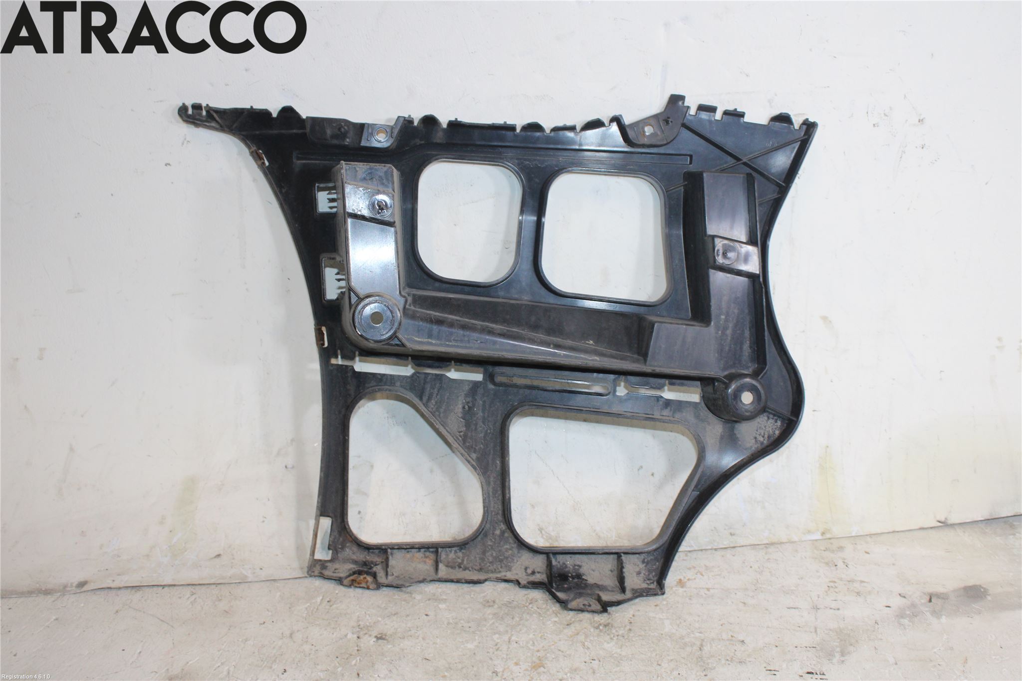 BMW 3 E90/91 SED/TOU 05-12 Støtfanger Bak Feste