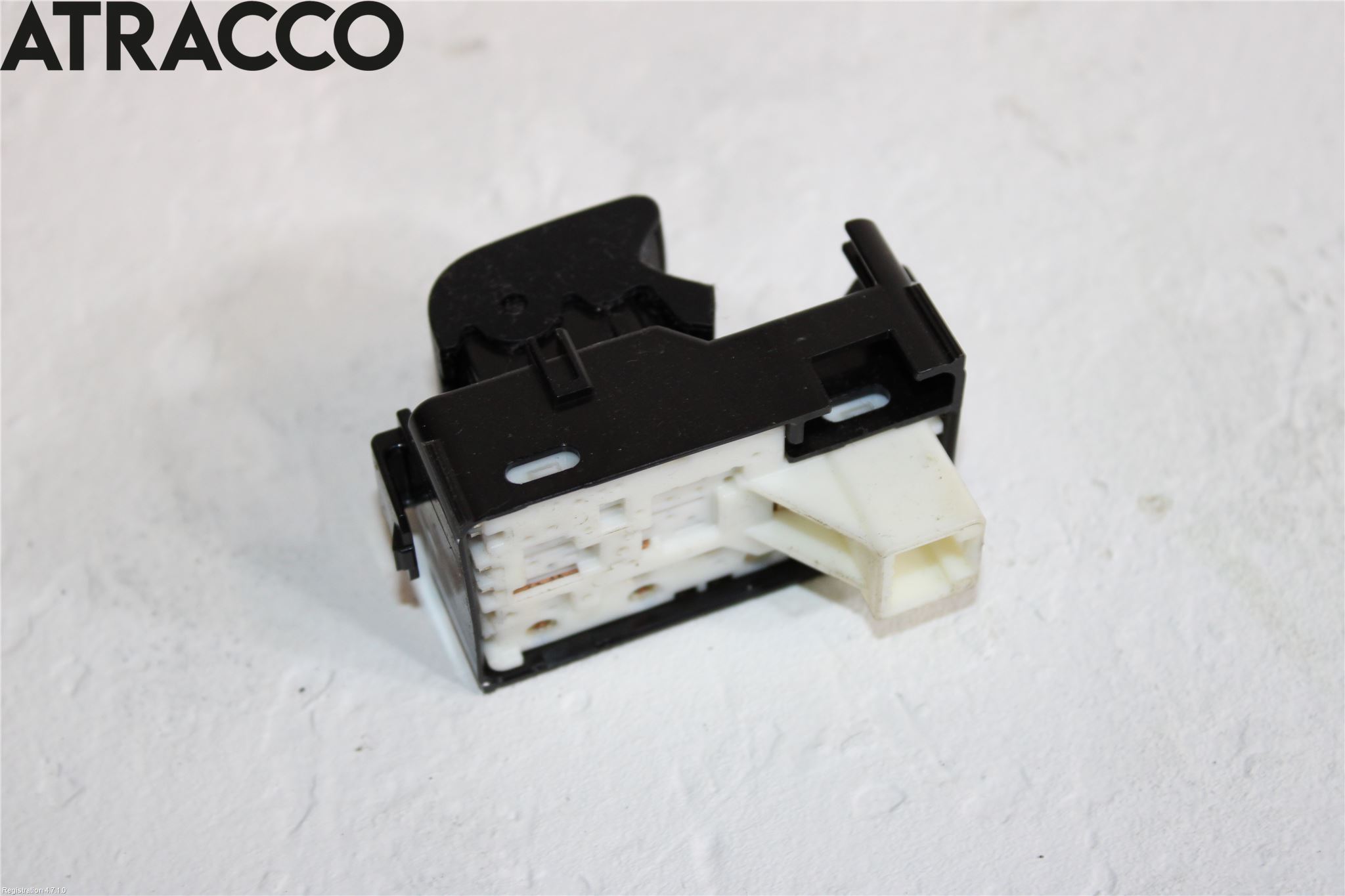 Toyota AURIS 13-19 Bryter Vindusheis