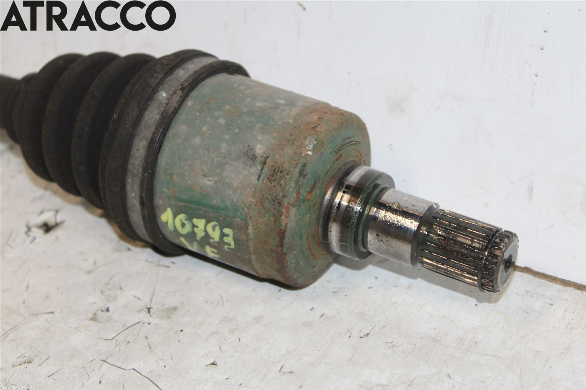 Suzuki SWIFT 05-10 Drivaksel Foran Kompl Venstre