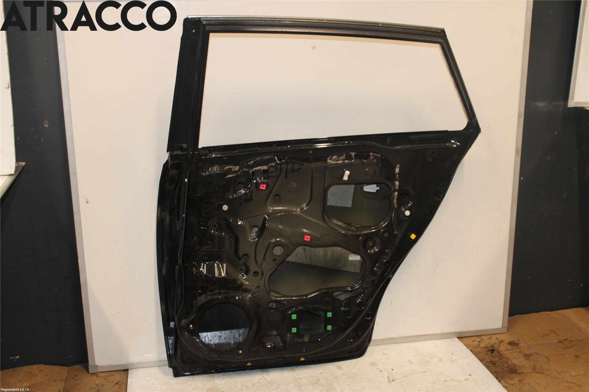 Toyota AVENSIS 09-15 Dør 4D Bak Høyre