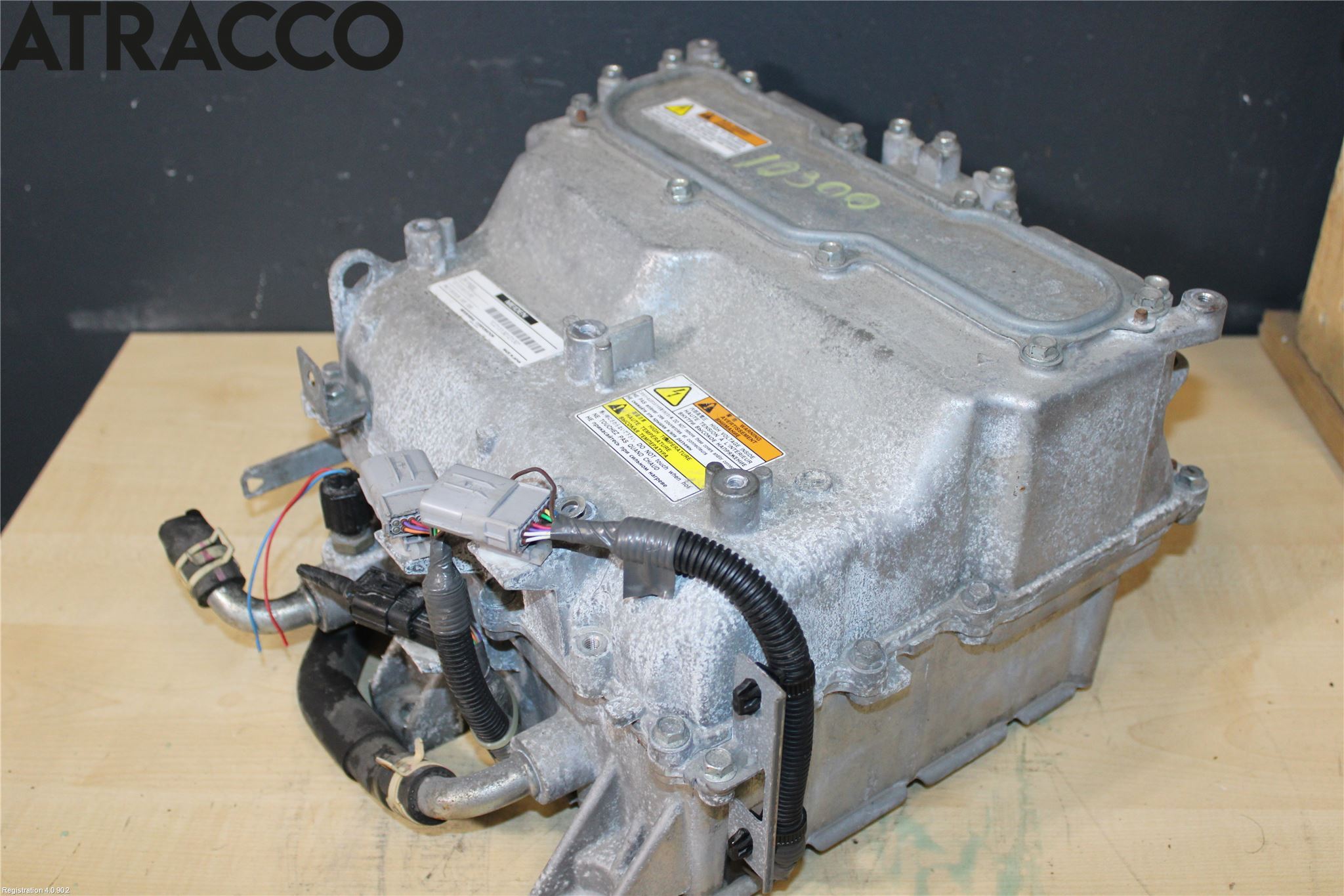 Mitsubishi OUTLANDER 13-21 Hybridconverter