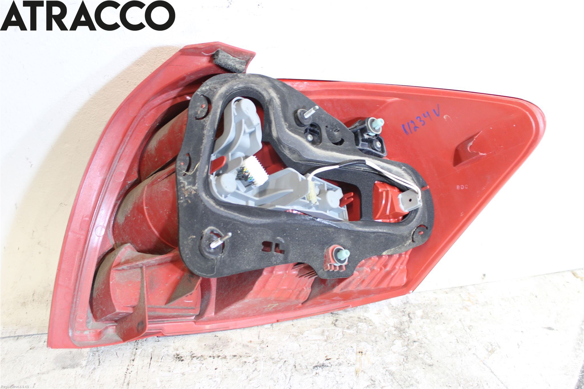 Toyota AURIS 10-12 Baklykt Venstre