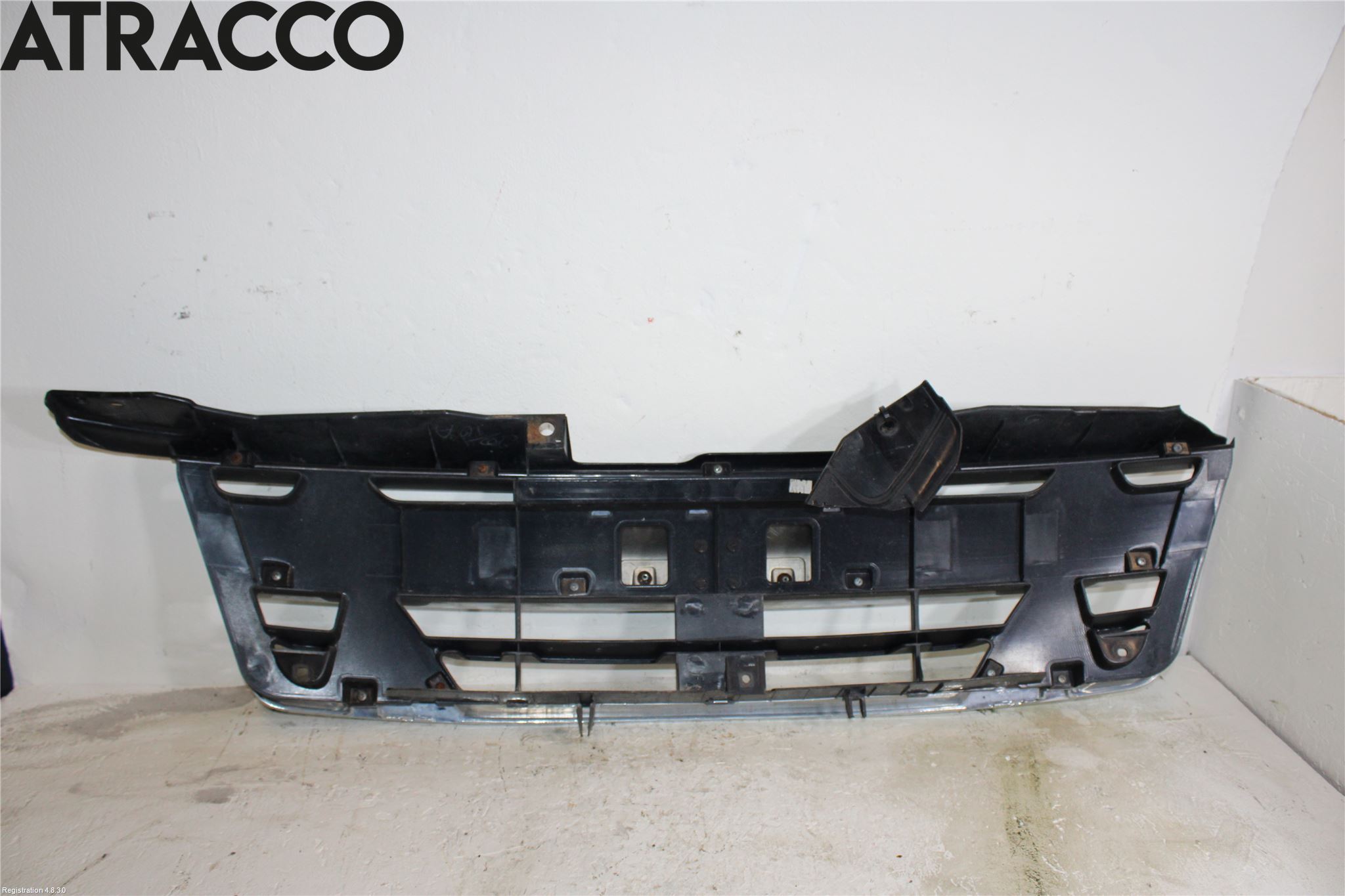 Isuzu D-MAX Grill Komplett