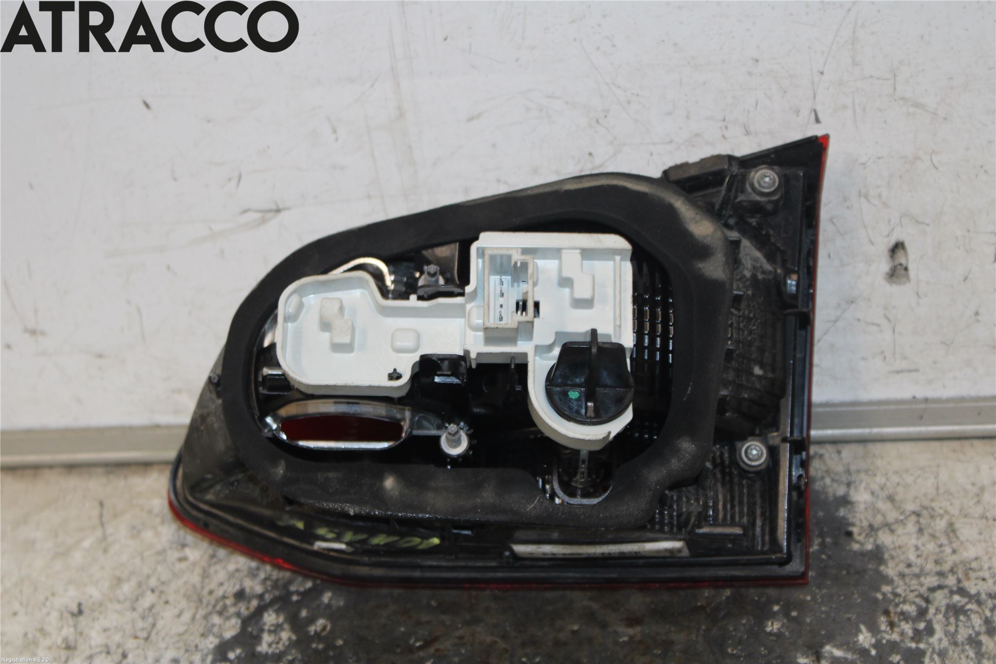 Volkswagen VW GOLF / E-GOLF VII 13-20 Baklykt Venstre  På Luke(Indre