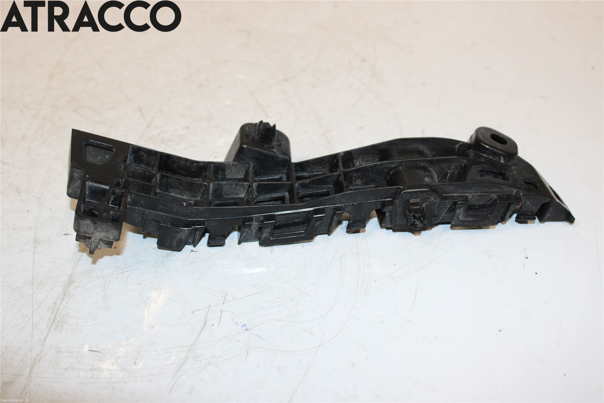 Suzuki VITARA 15- Støtfangerfeste Foran Høyre