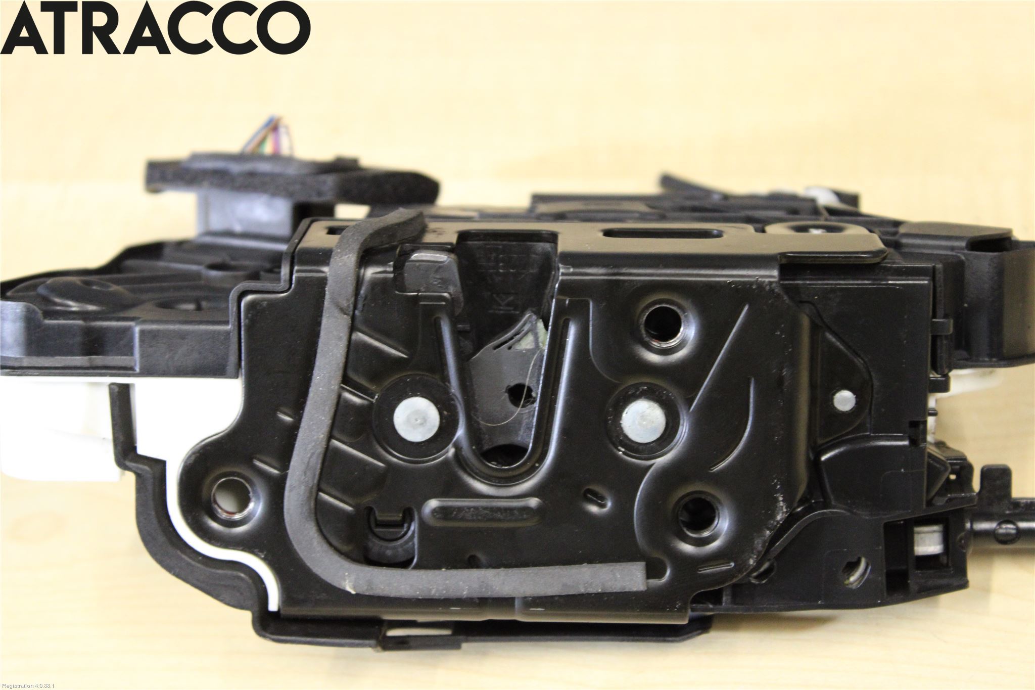 Volkswagen VW POLO 10-17 Dørlås - Låsekasse