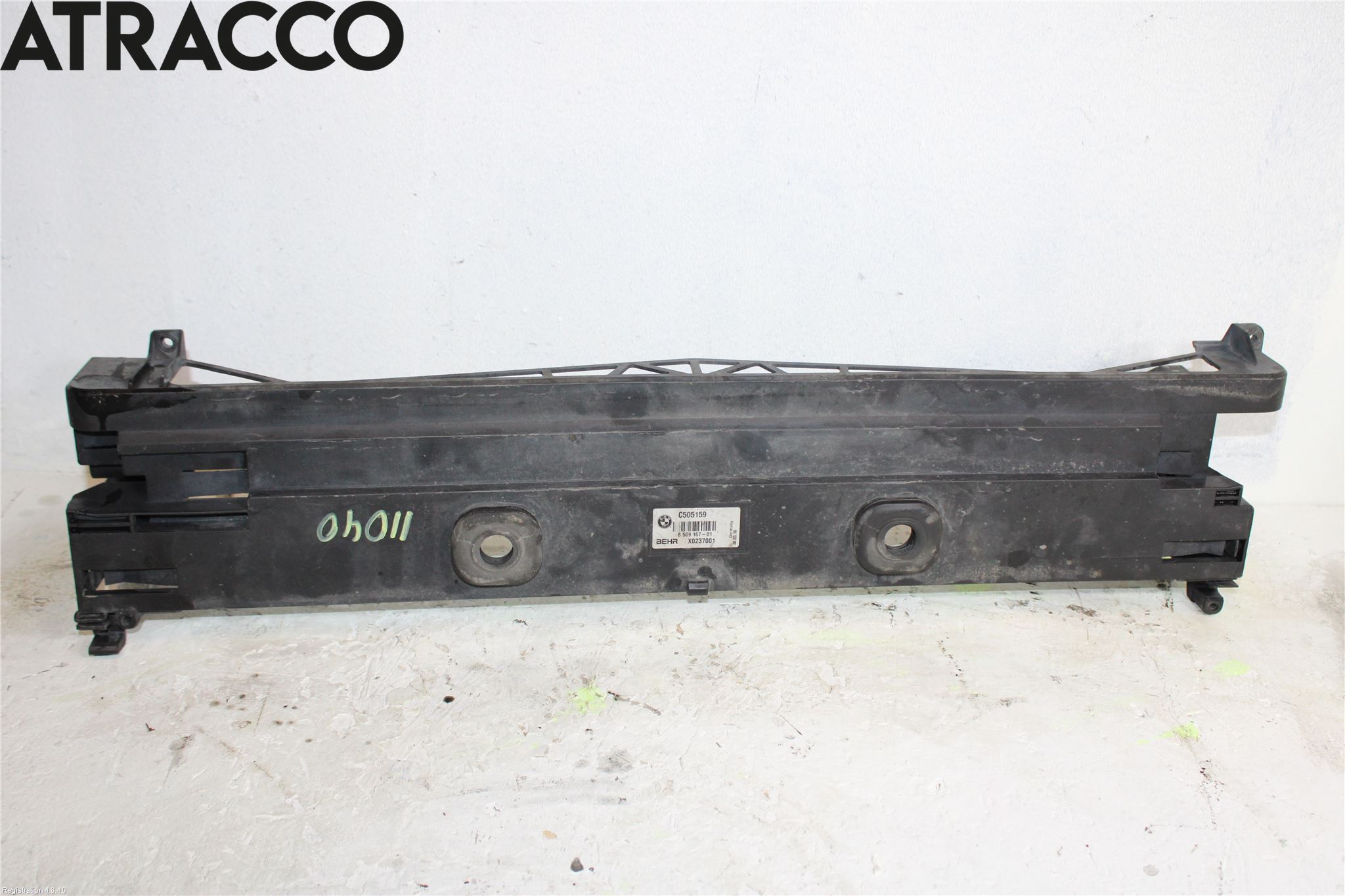 BMW 5 F10/F11/F18 09-17 Radiator Feste - Ramme - Bjelk